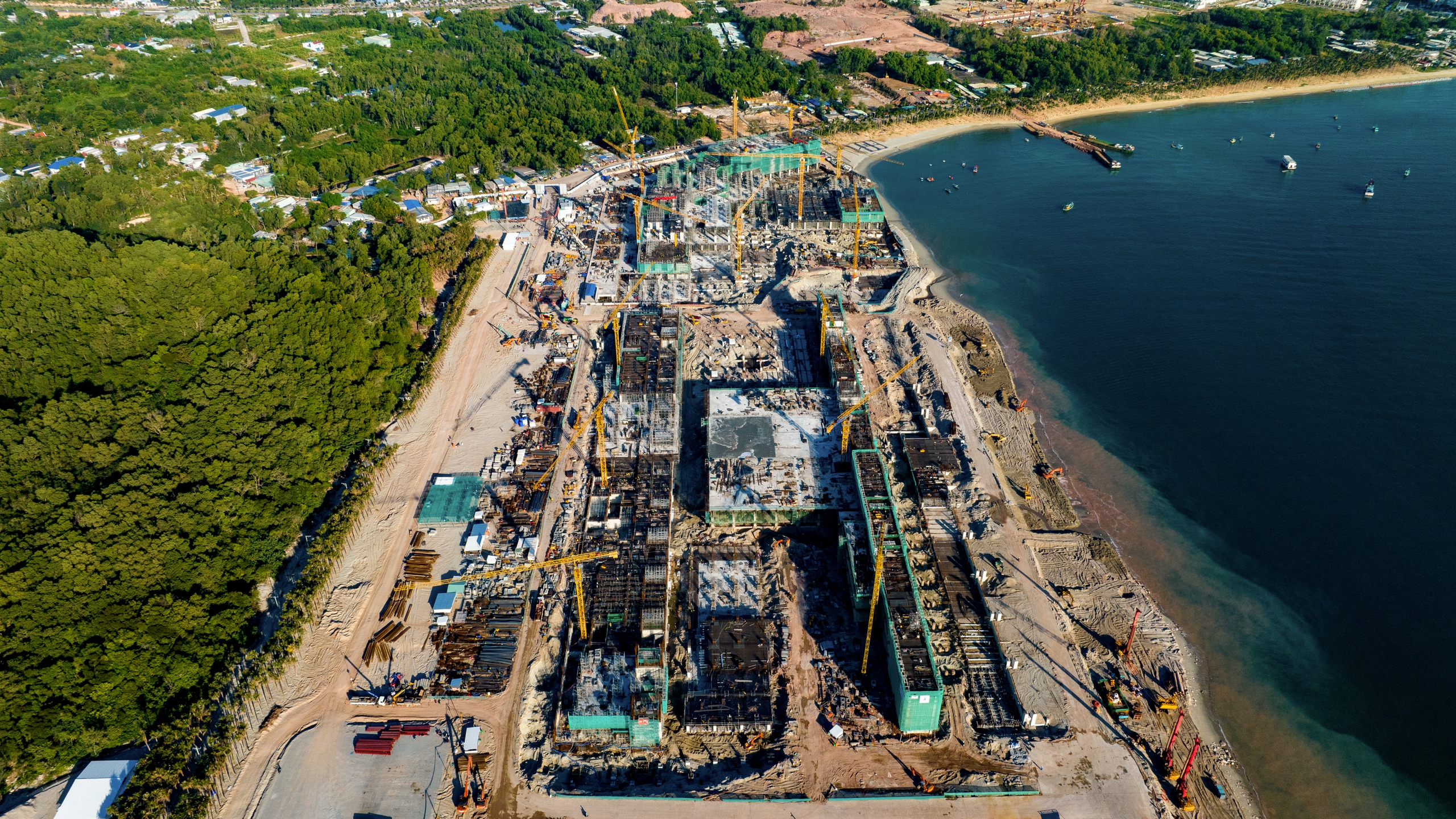 Ngắm c&aacute;c c&ocirc;ng tr&igrave;nh trọng điểm phục vụ APEC đang h&igrave;nh th&agrave;nh ở Ph&uacute; Quốc- Ảnh 20.