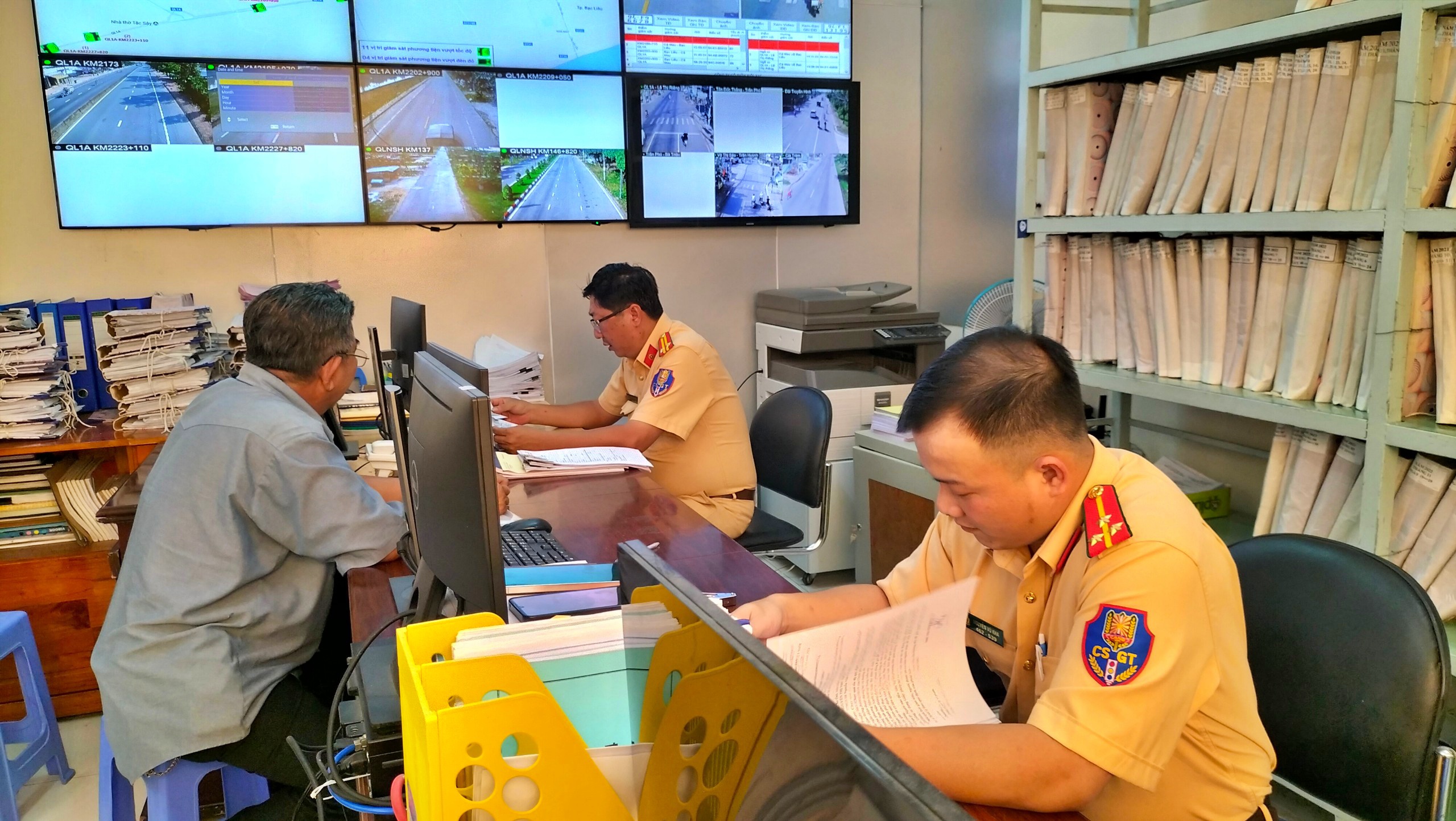 C&agrave; Mau: Ph&aacute;t huy camera gi&aacute;m s&aacute;t, xử l&yacute; nghi&ecirc;m vi phạm giao th&ocirc;ng- Ảnh 2.