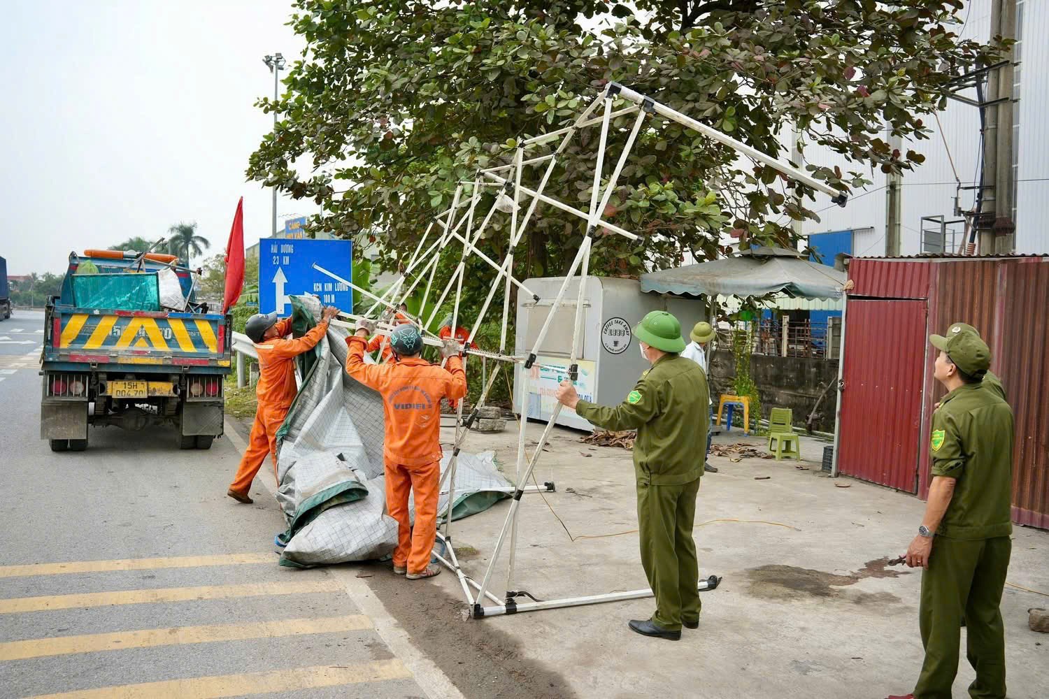 Hải Ph&ograve;ng đề ra giải ph&aacute;p k&eacute;o giảm tai nạn giao th&ocirc;ng ở cả ba ti&ecirc;u ch&iacute;- Ảnh 2.