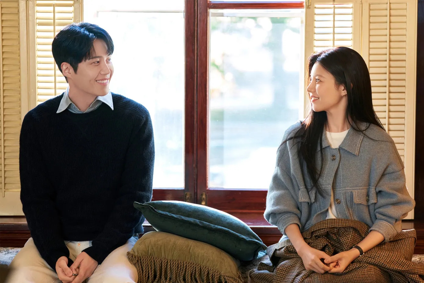 "Ho&agrave;ng tử m&aacute; l&uacute;m" Kim Seon Ho t&aacute;i xuất, Netflix lập tức dậy s&oacute;ng- Ảnh 10.