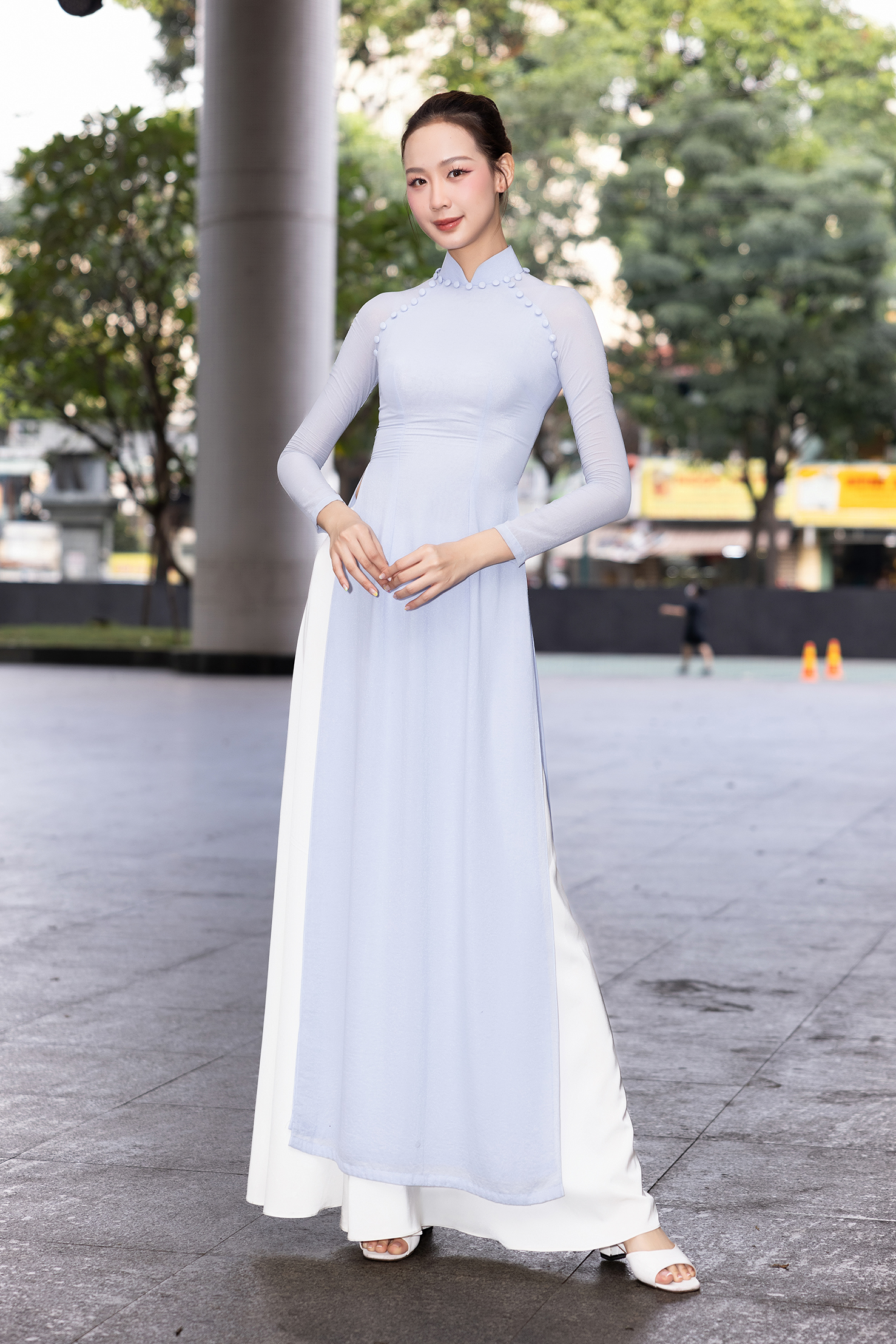 Hơn 20 hoa, &aacute; hậu lần đầu c&ugrave;ng g&oacute;i b&aacute;nh chưng tặng người ngh&egrave;o đ&oacute;n Tết- Ảnh 4.