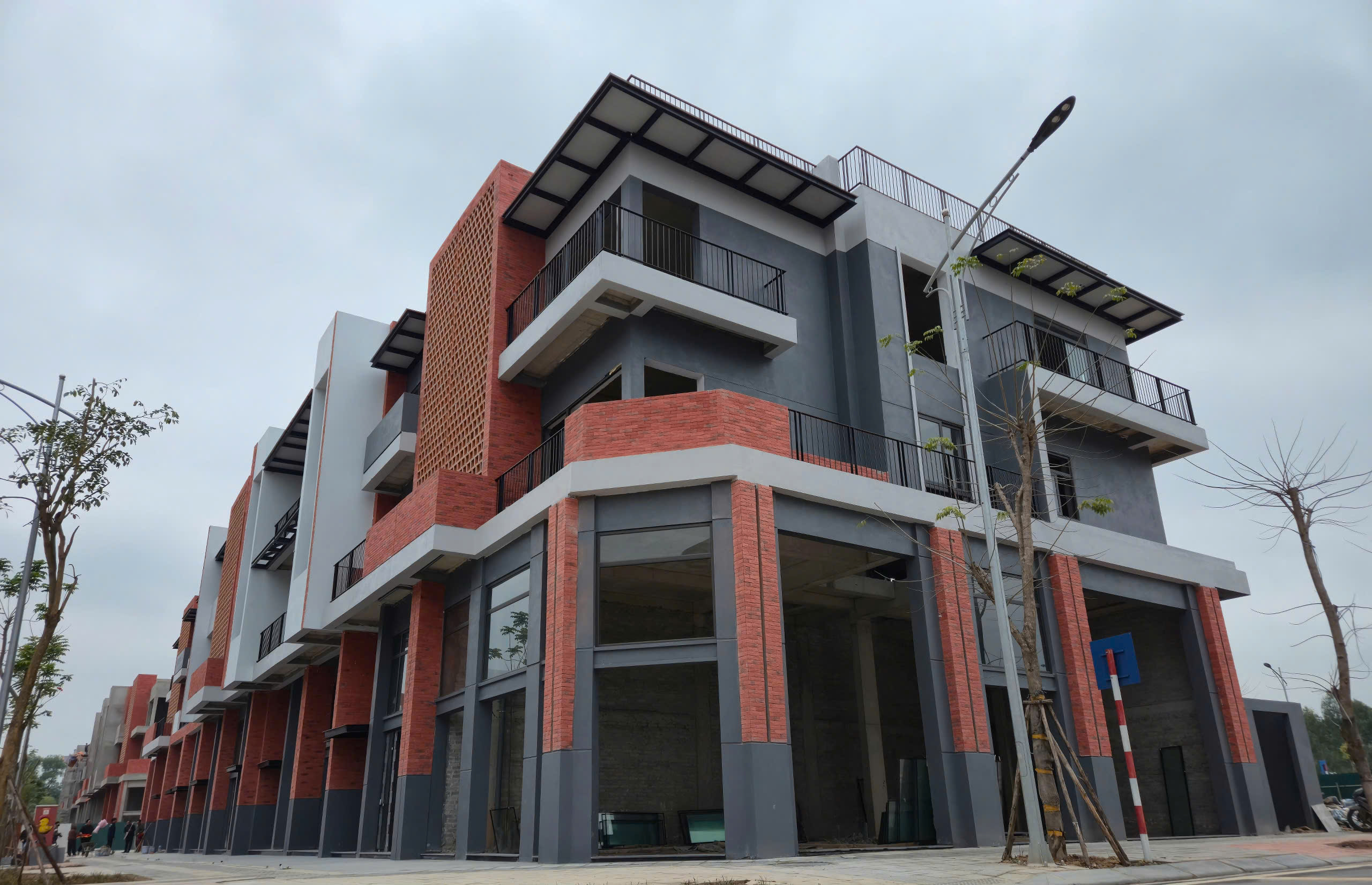 TNG Land chính thức bàn giao nhà phố, khẳng định cam kết chất lượng và tiến độ- Ảnh 7. TNG Land chính thức bàn giao nhà phố, khẳng định cam kết chất lượng và tiến độ- Ảnh 7.
