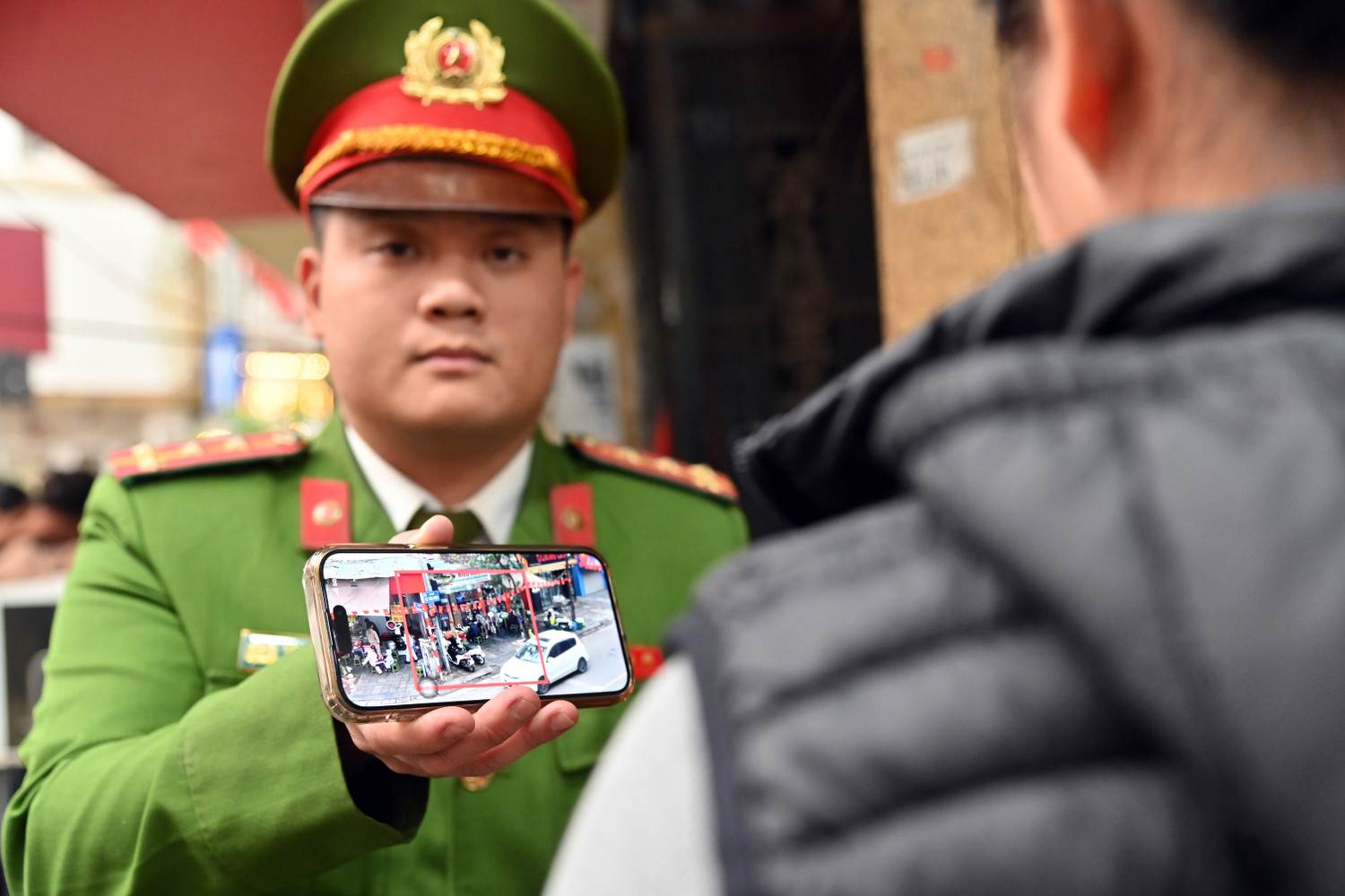 H&agrave; Nội: Camera AI "soi" trật tự đ&ocirc; thị, h&agrave;ng trăm cơ sở vi phạm bị phạt nguội- Ảnh 3.