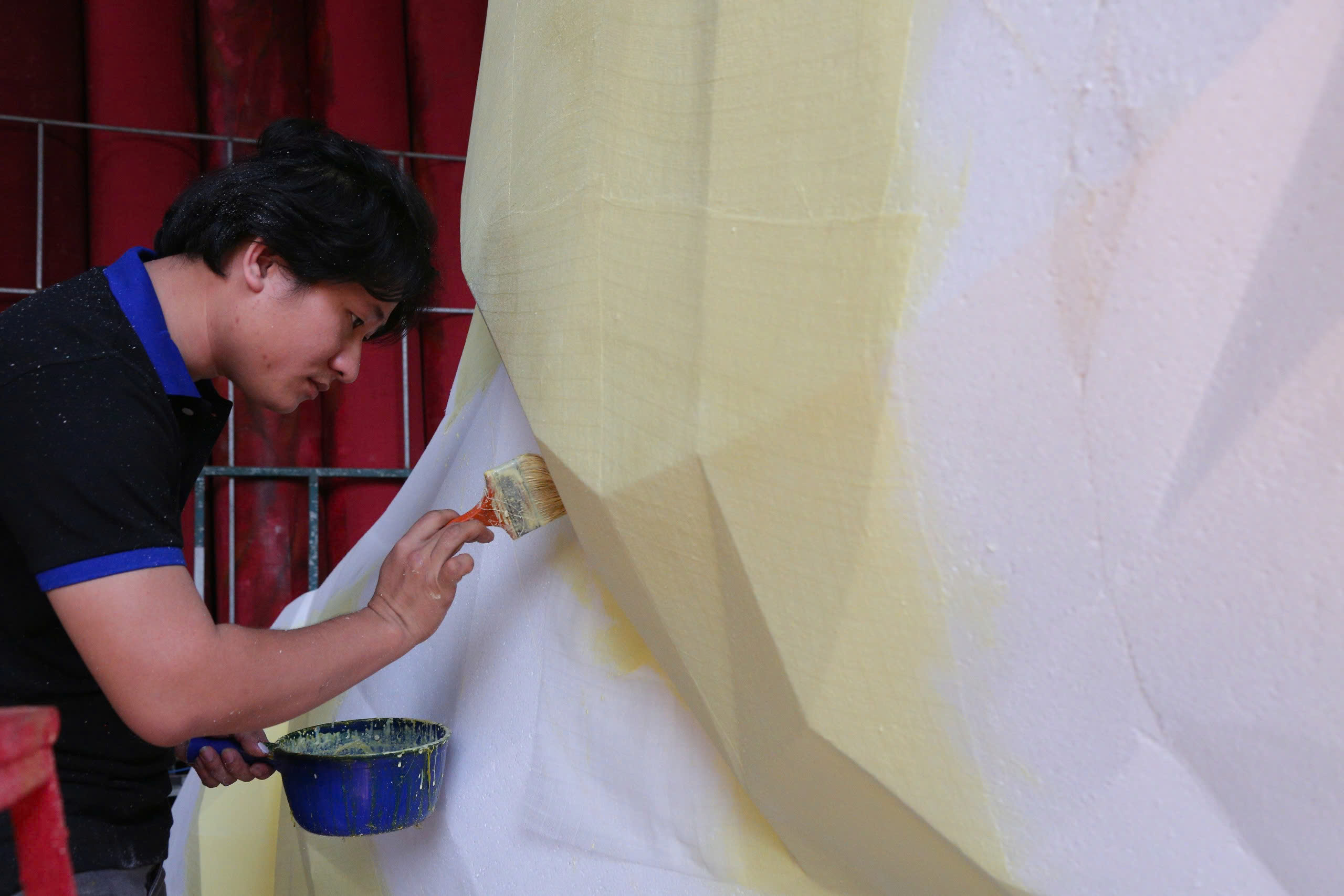 "Đột nhập" xưởng chế t&aacute;c linh vật Đường hoa Nguyễn Huệ- Ảnh 9.