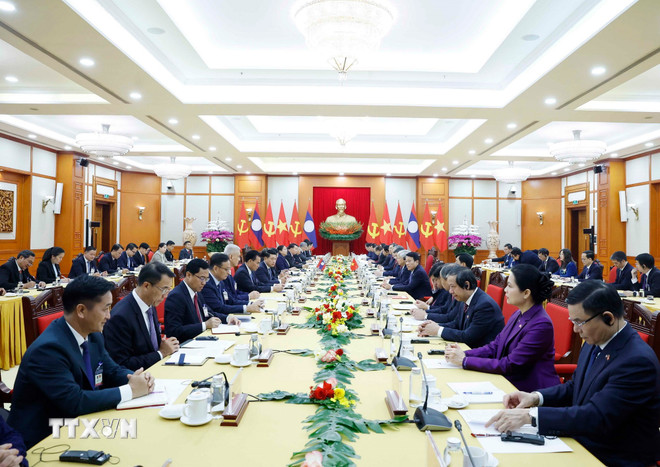 Tổng B&iacute; thư T&ocirc; L&acirc;m hội đ&agrave;m với Tổng B&iacute; thư, Chủ tịch nước L&agrave;o Thongloun Sisoulith- Ảnh 2.