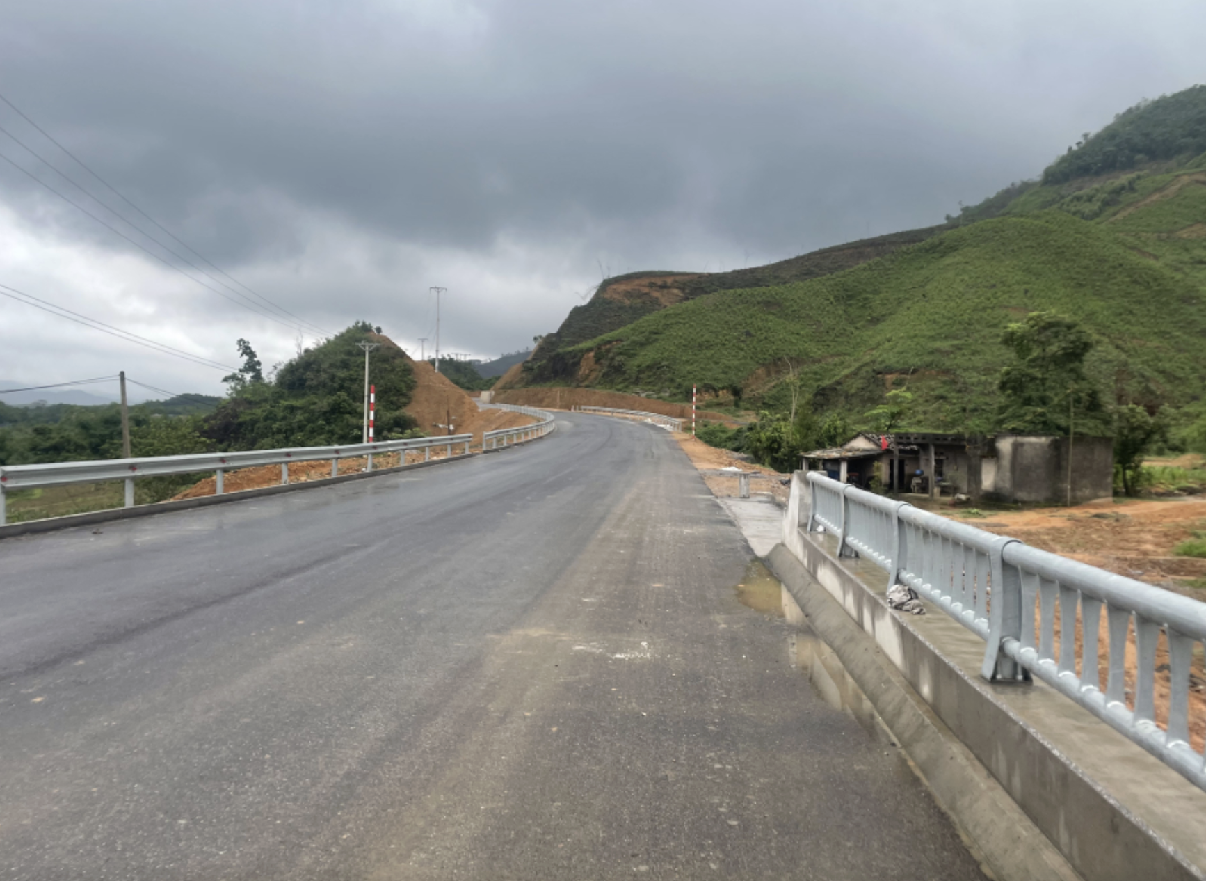 C&ocirc;ng bố kết th&uacute;c t&igrave;nh huống thi&ecirc;n tai tr&ecirc;n QL18C tỉnh Quảng Ninh- Ảnh 1.