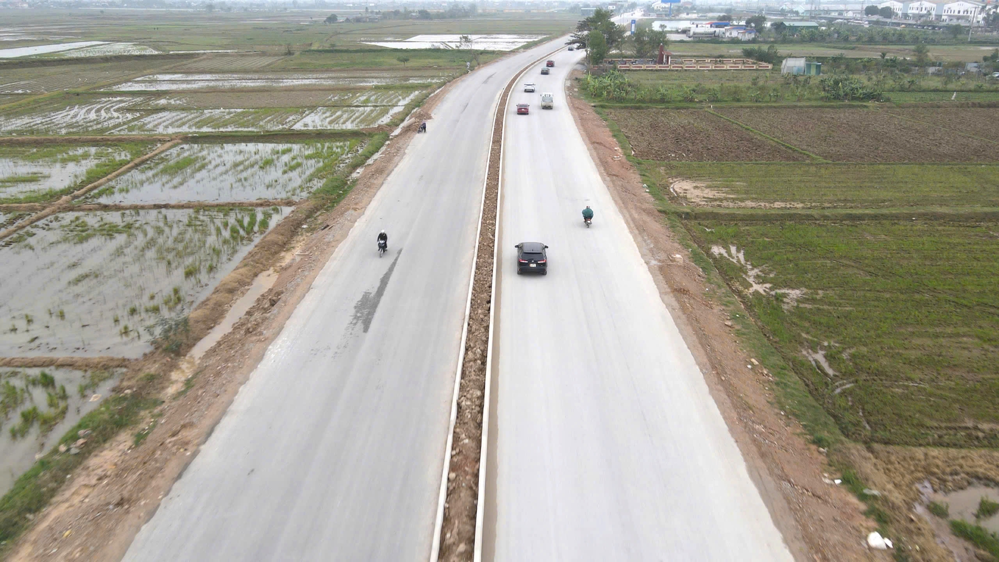 Đề xuất phương &aacute;n c&acirc;n đối vốn "b&ugrave;" kinh ph&iacute; GPMB dự &aacute;n n&acirc;ng cấp QL46- Ảnh 1.