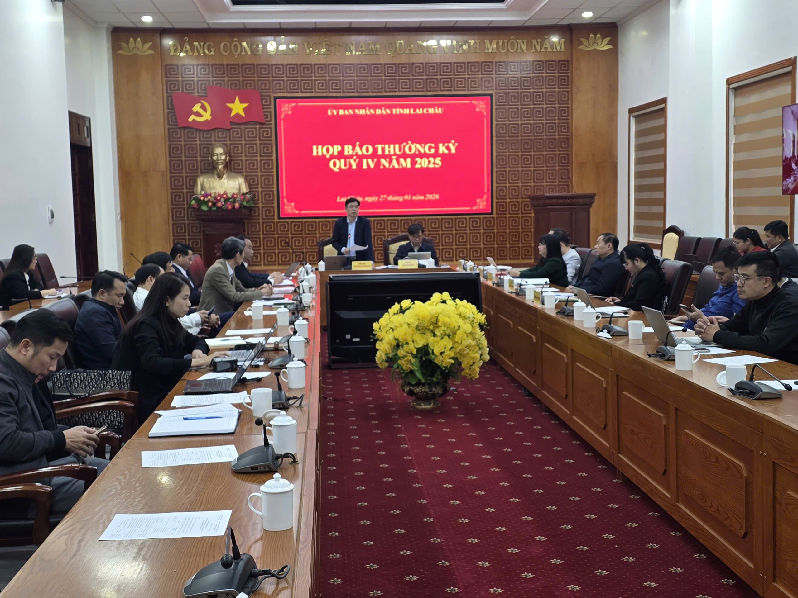 Lai Ch&acirc;u k&yacute; hợp đồng 8/10 g&oacute;i thầu dự &aacute;n Hầm đường bộ qua đ&egrave;o Ho&agrave;ng Li&ecirc;n- Ảnh 1.