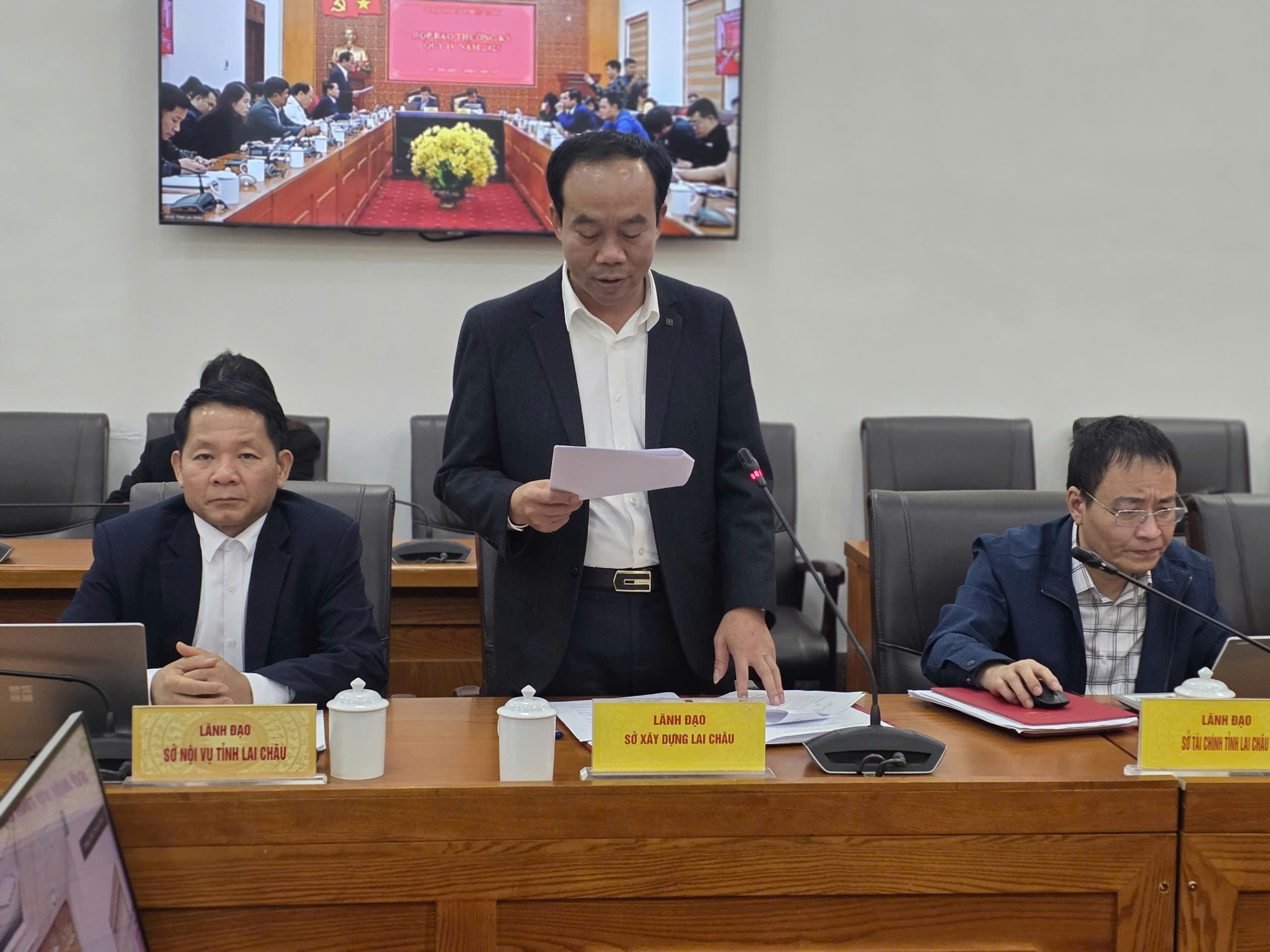 Lai Ch&acirc;u k&yacute; hợp đồng 8/10 g&oacute;i thầu dự &aacute;n Hầm đường bộ qua đ&egrave;o Ho&agrave;ng Li&ecirc;n- Ảnh 5.