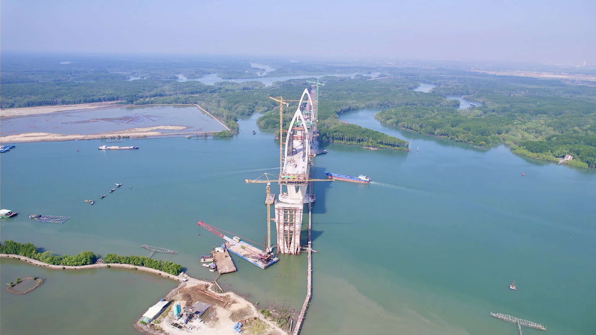 Cầu Phước An có nhịp chính dài nhất Đông Nam Á: Tháng 6 hợp long biên, sớm hơn kế hoạch- Ảnh 3. Cầu Phước An có nhịp chính dài nhất Đông Nam Á: Tháng 6 hợp long biên, sớm hơn kế hoạch- Ảnh 3.