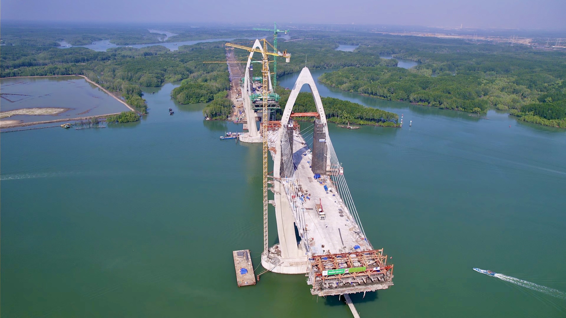 Cầu Phước An có nhịp chính dài nhất Đông Nam Á: Tháng 6 hợp long biên, sớm hơn kế hoạch- Ảnh 2. Cầu Phước An có nhịp chính dài nhất Đông Nam Á: Tháng 6 hợp long biên, sớm hơn kế hoạch- Ảnh 2.