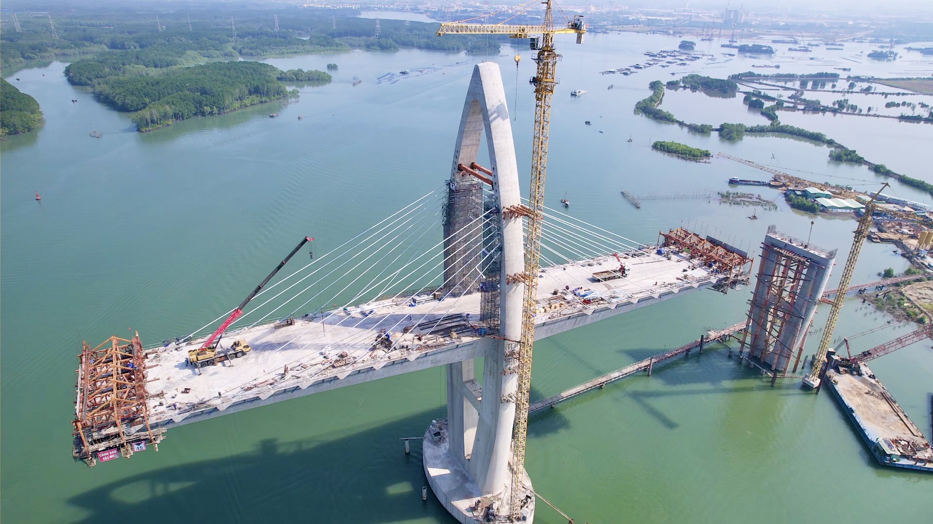 Cầu Phước An có nhịp chính dài nhất Đông Nam Á: Tháng 6 hợp long biên, sớm hơn kế hoạch- Ảnh 9. Cầu Phước An có nhịp chính dài nhất Đông Nam Á: Tháng 6 hợp long biên, sớm hơn kế hoạch- Ảnh 9.