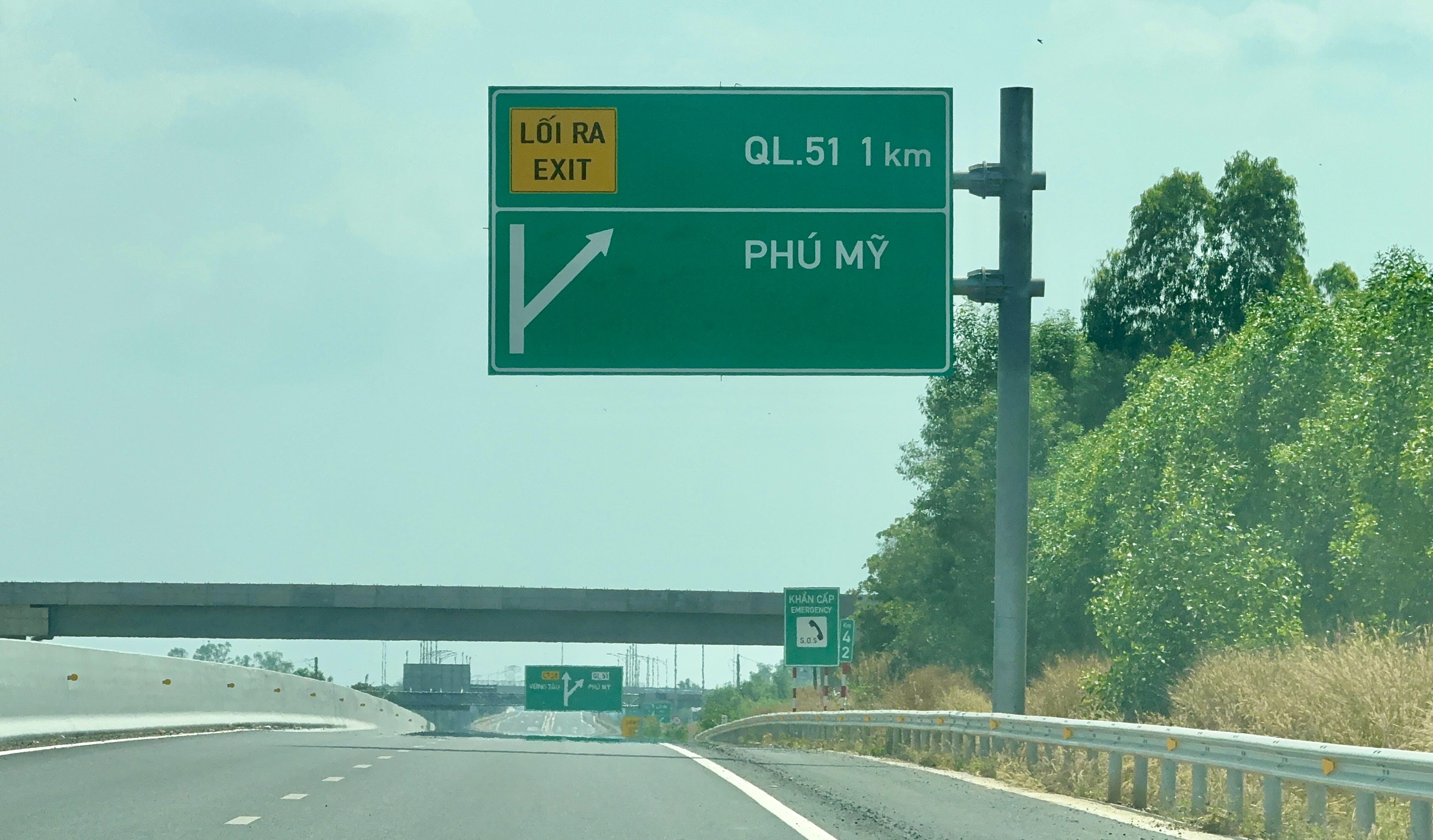 Cận cảnh đoạn cao tốc Biên Hòa - Vũng Tàu sẵn sàng khai thác trước Tết Bính Ngọ- Ảnh 7. Cận cảnh đoạn cao tốc Biên Hòa - Vũng Tàu sẵn sàng khai thác trước Tết Bính Ngọ- Ảnh 7.