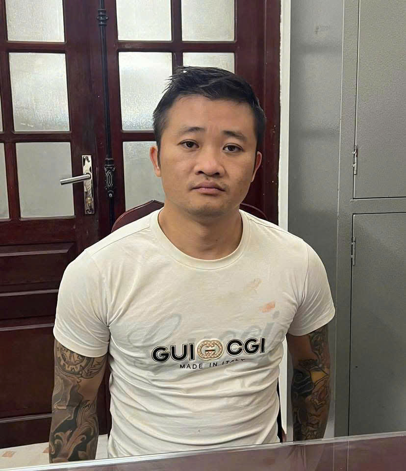 Bắt giữ đối tượng tạt axit v&agrave;o người đi đường rồi bỏ trốn tại Tuy&ecirc;n Quang- Ảnh 1.