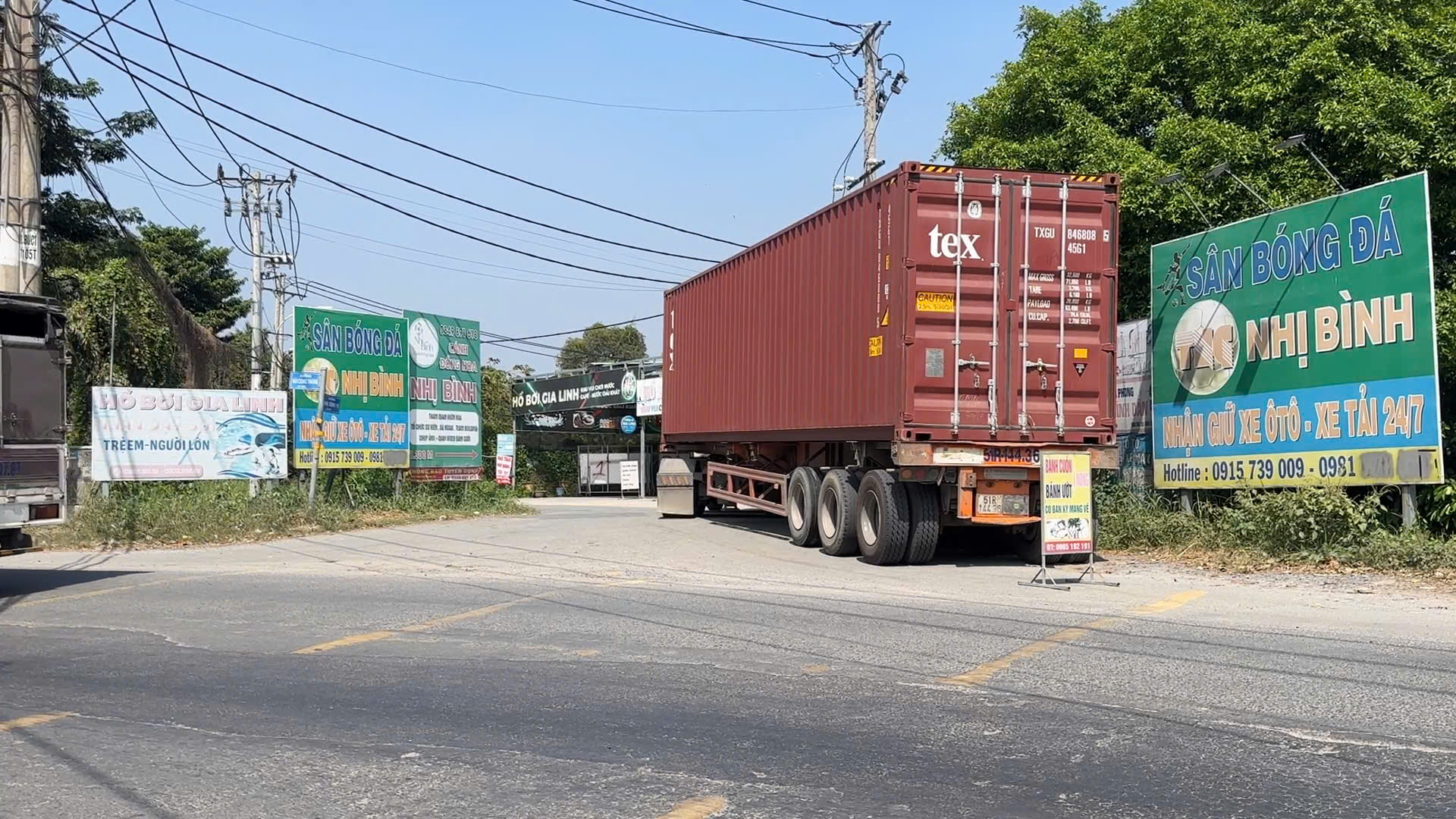 Người phụ nữ tử vong thương t&acirc;m sau va chạm với xe container ở TP.HCM- Ảnh 2.