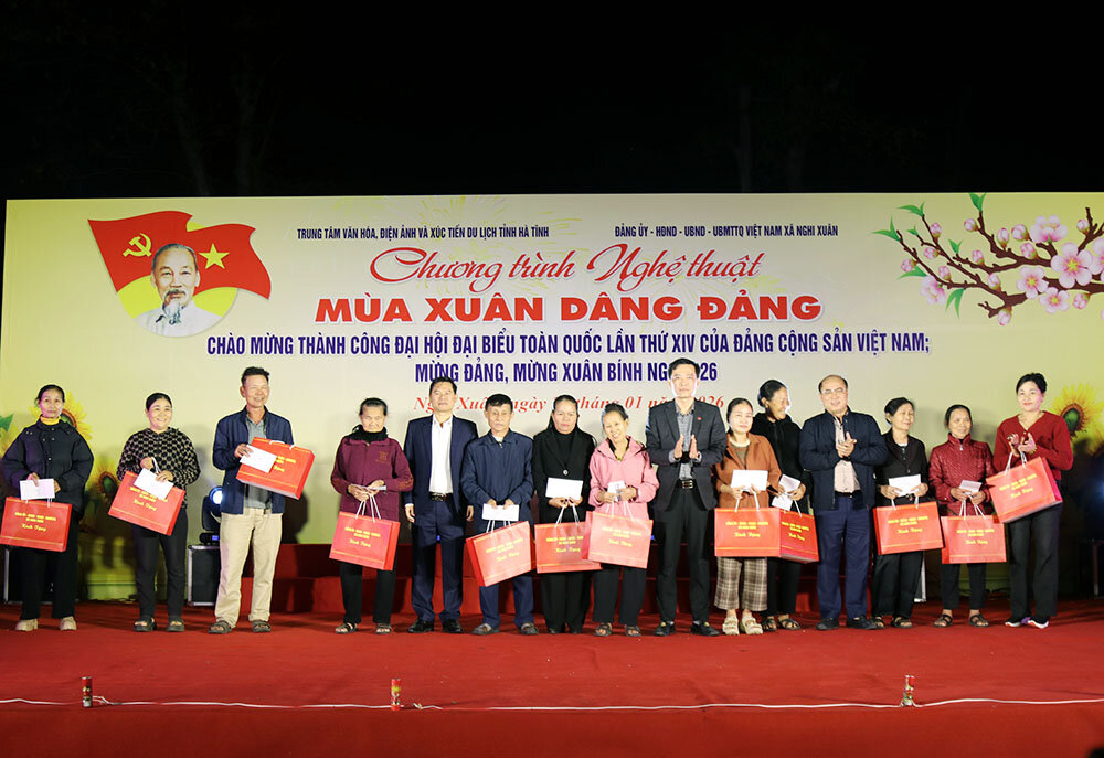 H&agrave; Tĩnh: Nhiều hoạt động s&ocirc;i nổi, &yacute; nghĩa mừng Đảng mừng Xu&acirc;n- Ảnh 4.