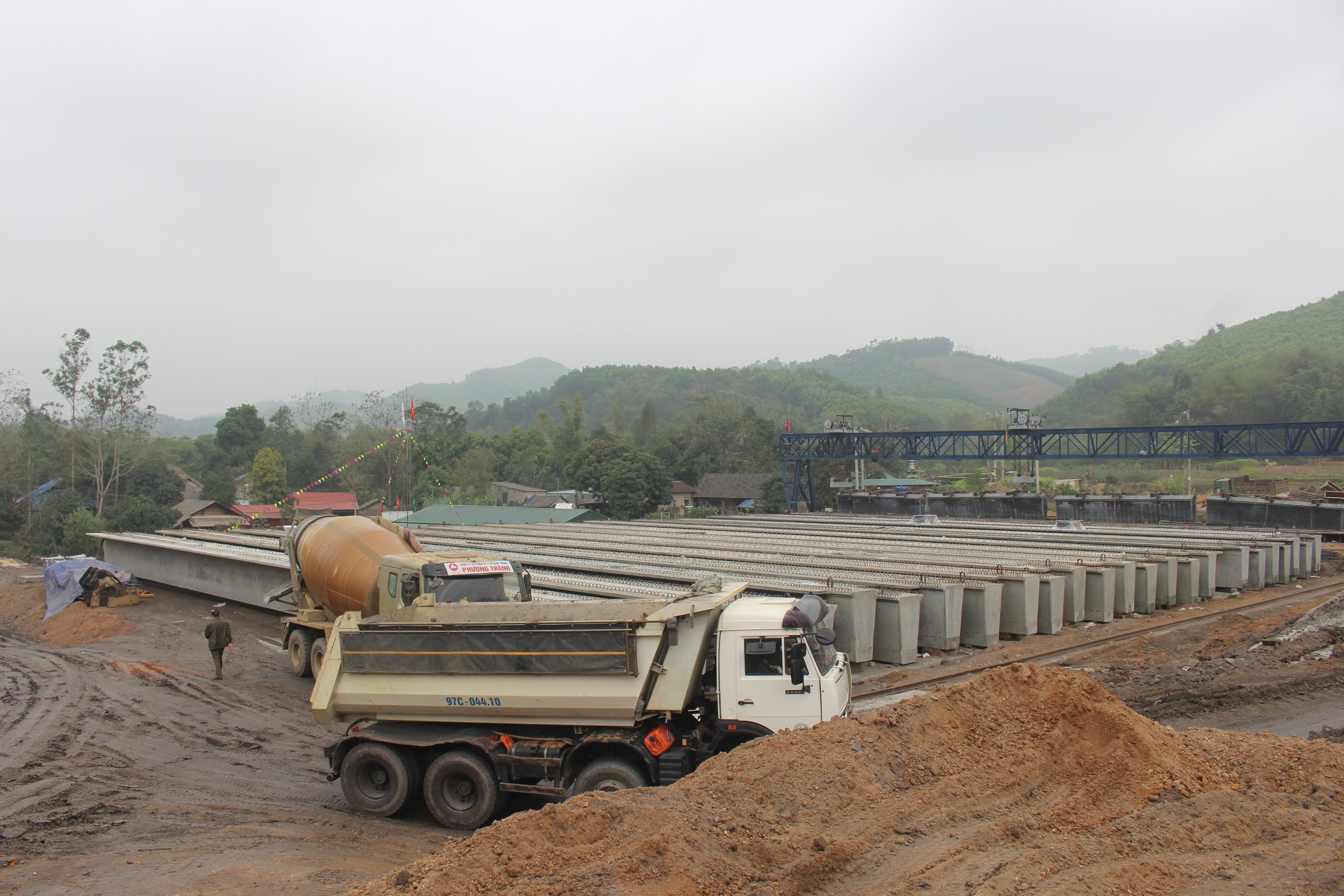 Đẩy nhanh tiến độ thi c&ocirc;ng cao tốc Chợ Mới - Bắc Kạn- Ảnh 13.