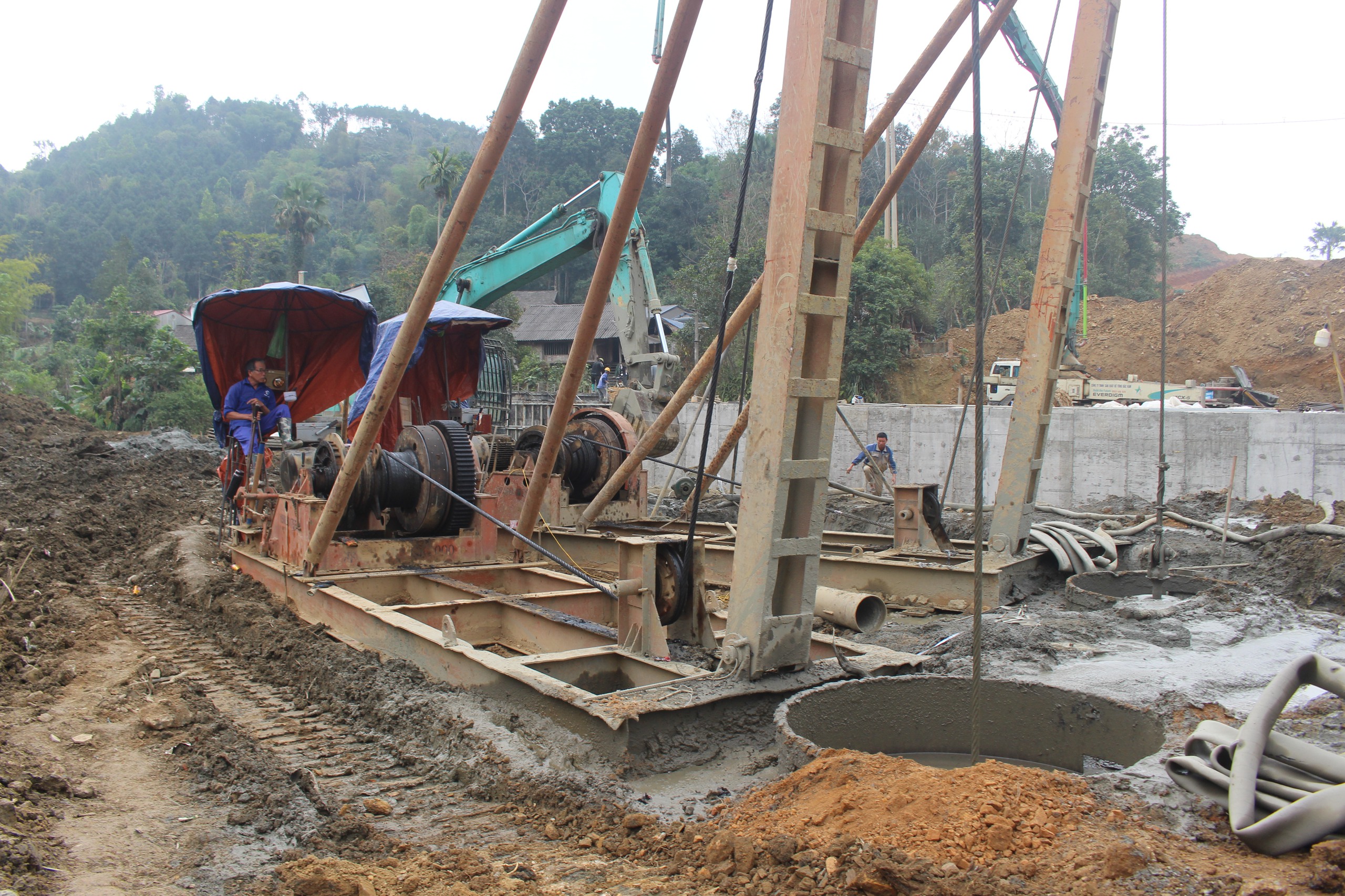Đẩy nhanh tiến độ thi c&ocirc;ng cao tốc Chợ Mới - Bắc Kạn- Ảnh 16.