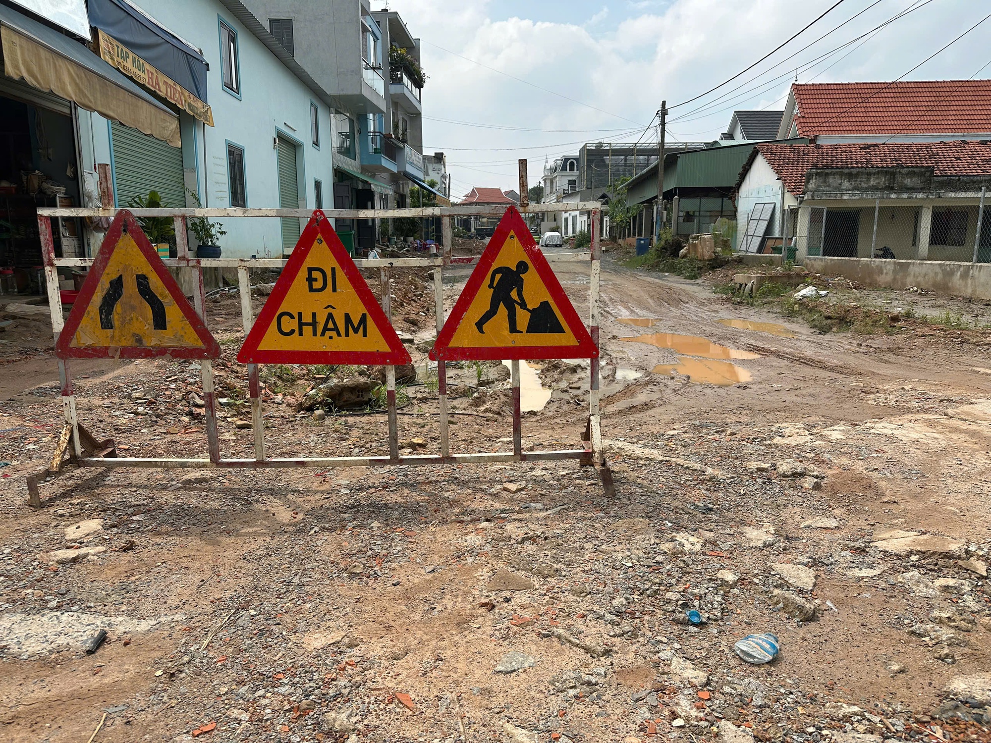 TP.HCM: Điều chỉnh nhiều dự &aacute;n đầu tư để đảm bảo mục ti&ecirc;u ho&agrave;n th&agrave;nh- Ảnh 1.