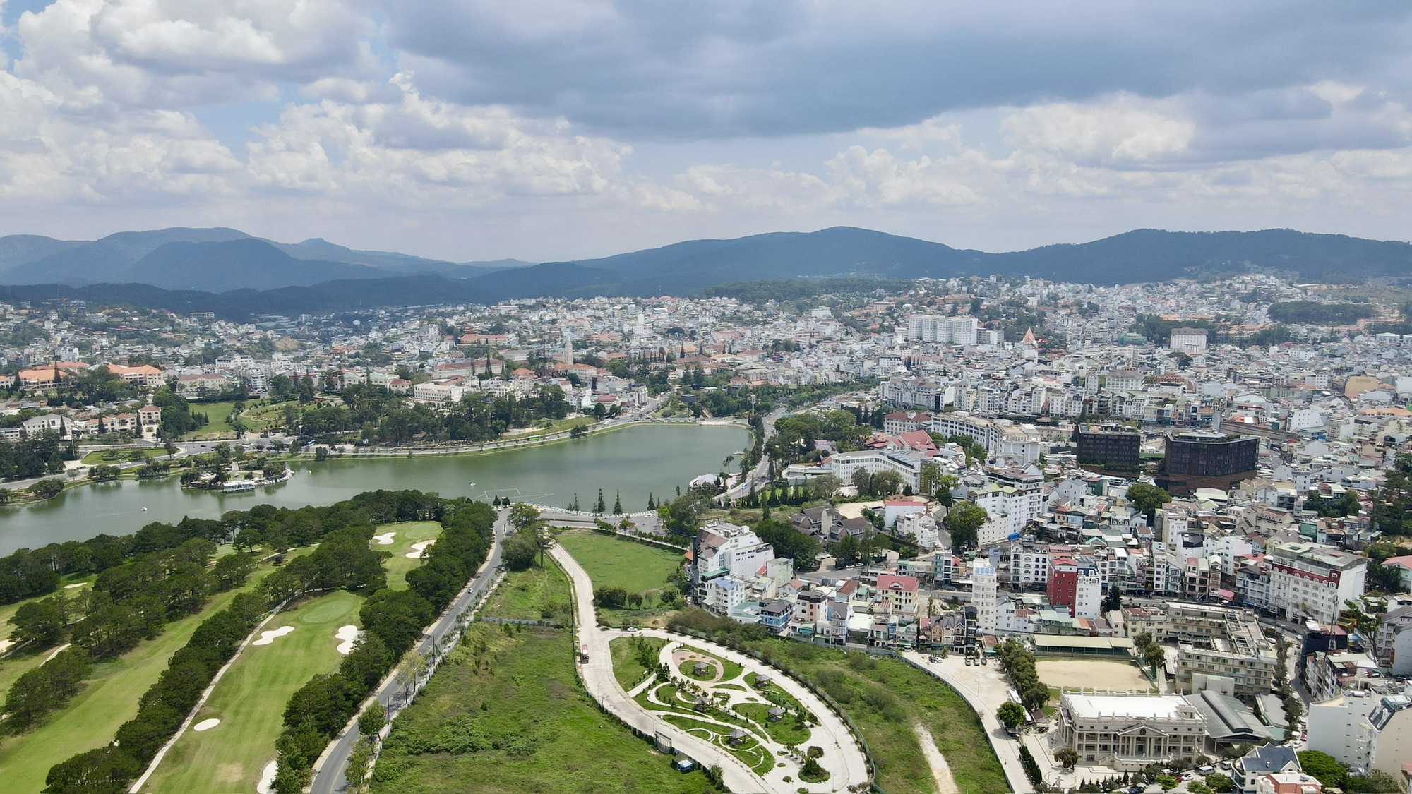 L&acirc;m Đồng lập tổ kiểm tra c&ocirc;ng vụ, xử l&yacute; hồ sơ đất đai trễ hẹn- Ảnh 1.