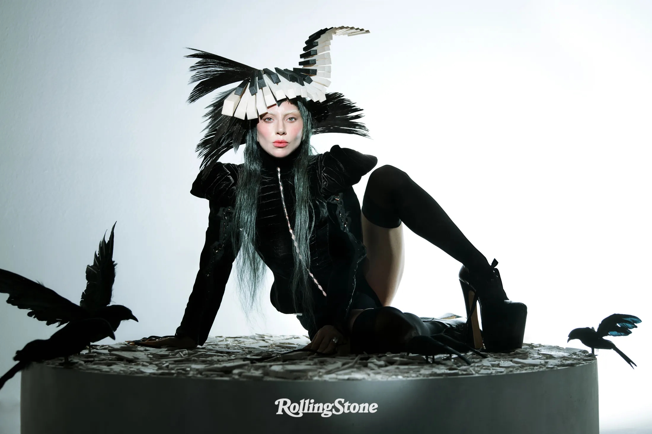 Cuộc rượt đuổi "nghẹt thở" ở Grammy 2026- Ảnh 2. Cuộc rượt đuổi "nghẹt thở" ở Grammy 2026- Ảnh 2.