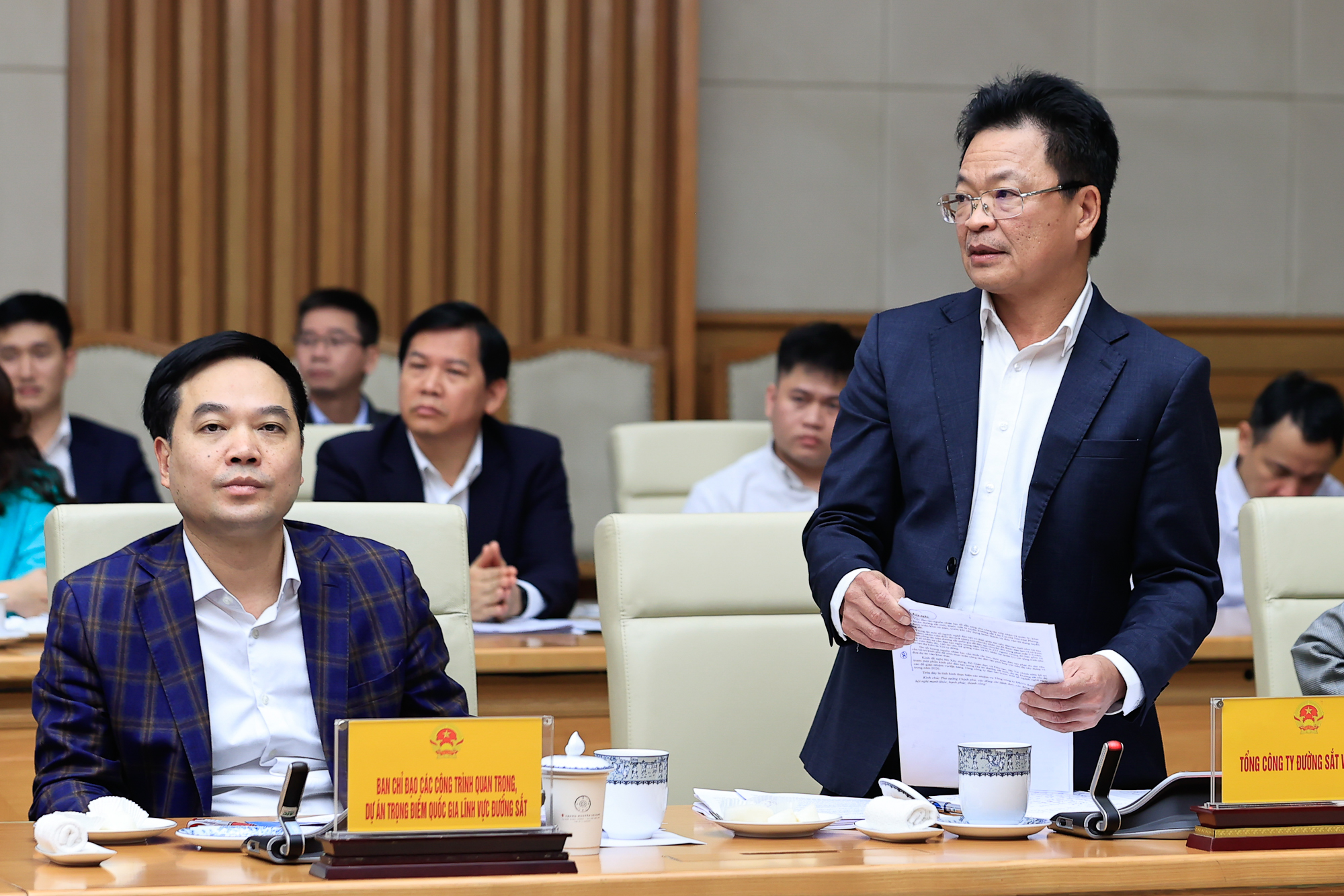 Thủ tướng: Triển khai c&aacute;c dự &aacute;n đường sắt với mệnh lệnh h&agrave;nh động v&agrave; tr&aacute;ch nhiệm cao nhất- Ảnh 5.