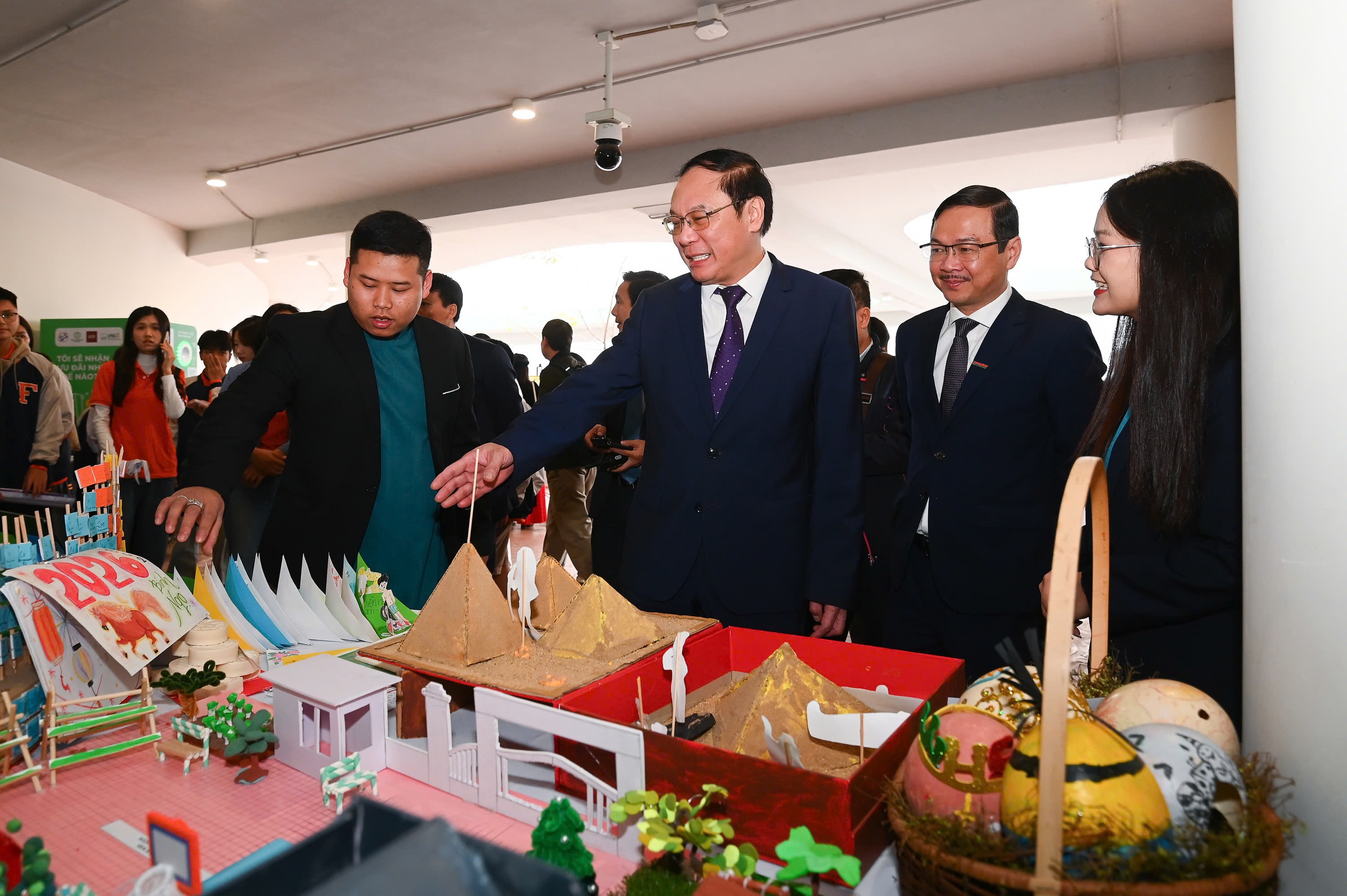 60 trường đạt Giải thưởng Trường học sinh thái ASEAN Việt Nam 2025- Ảnh 3.