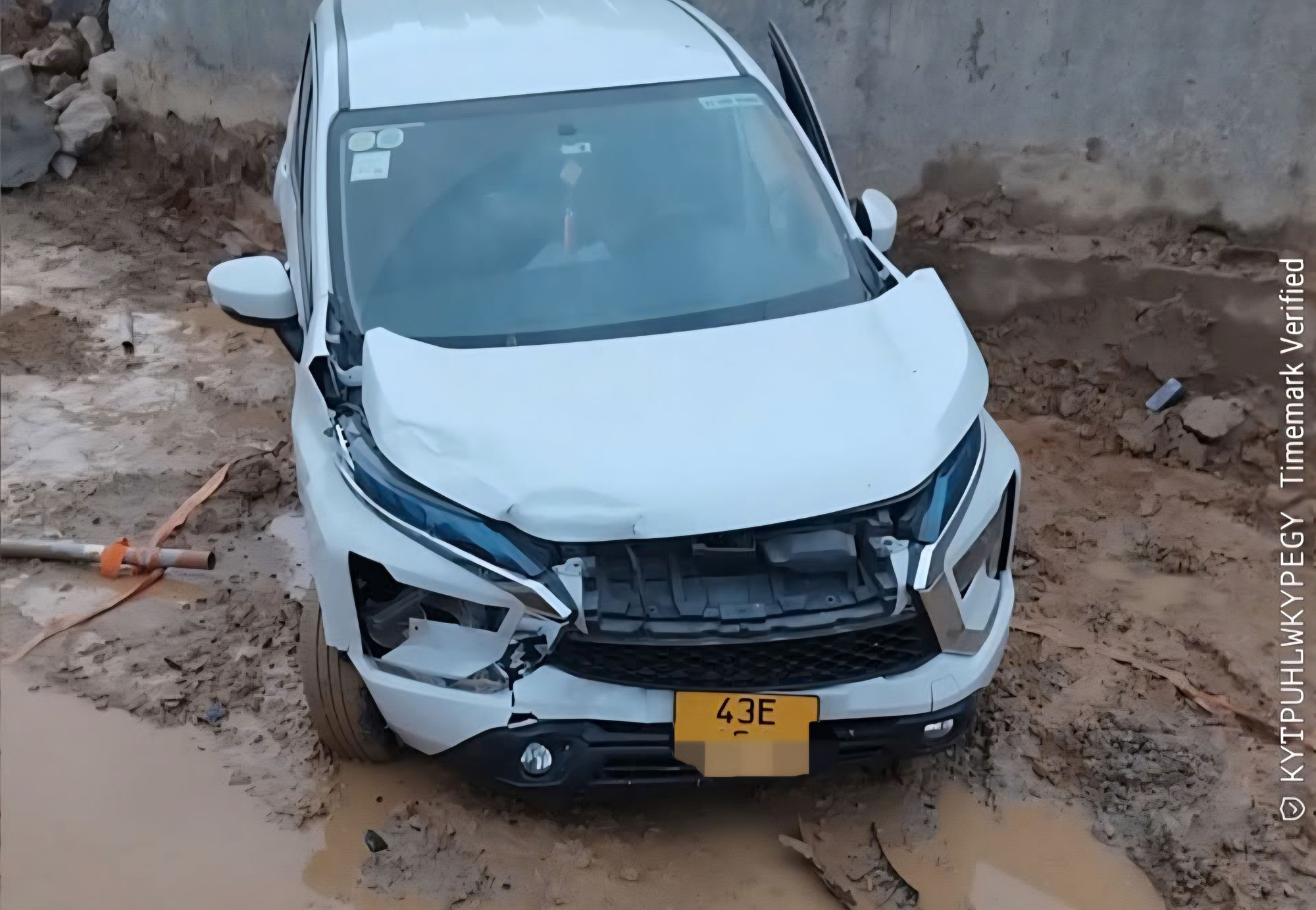 Tai nạn liên hoàn giữa 11 ô tô trên cao tốc La Sơn - Hòa Liên- Ảnh 3. Tai nạn liên hoàn giữa 11 ô tô trên cao tốc La Sơn - Hòa Liên- Ảnh 3.