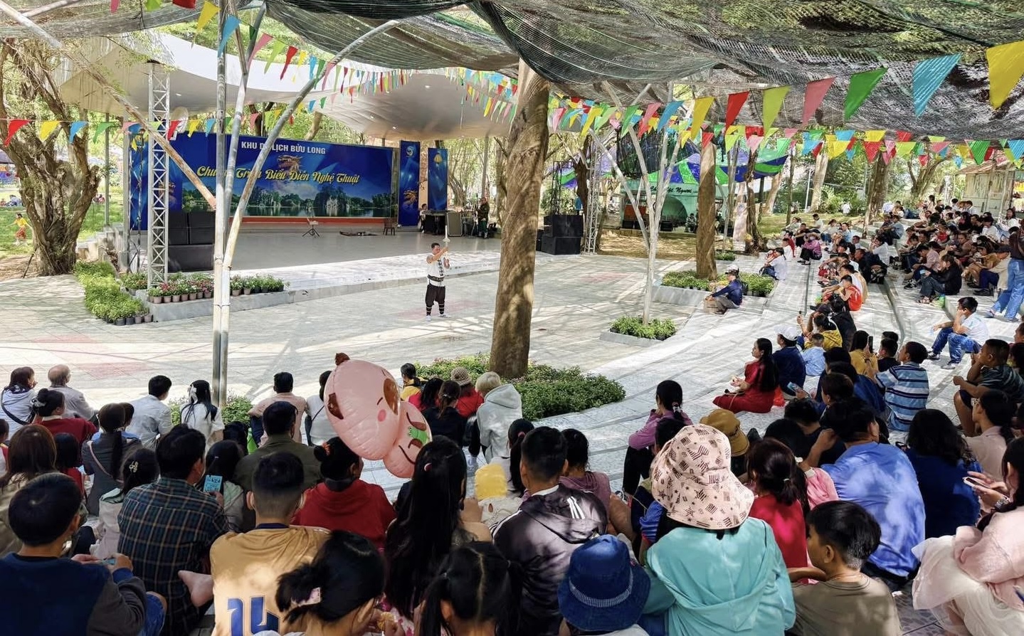 Du lịch Đồng Nai v&agrave; phố biển Vũng T&agrave;u s&ocirc;i động, doanh thu lớn dịp Tết dương lịch- Ảnh 2.