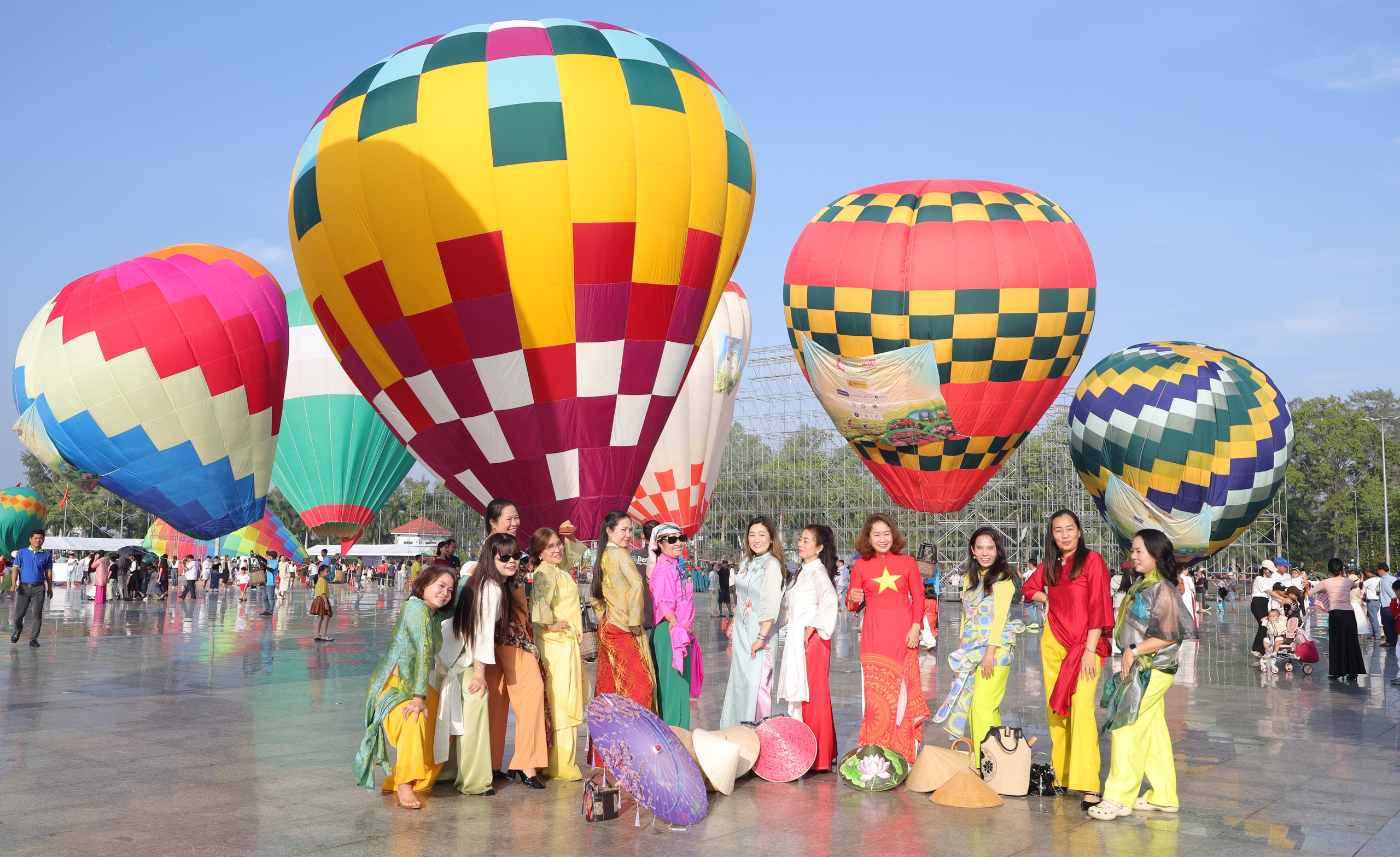 Du lịch Đồng Th&aacute;p thắng lớn nhờ Lễ hội Festival Hoa - Kiểng Sa Đ&eacute;c- Ảnh 4.