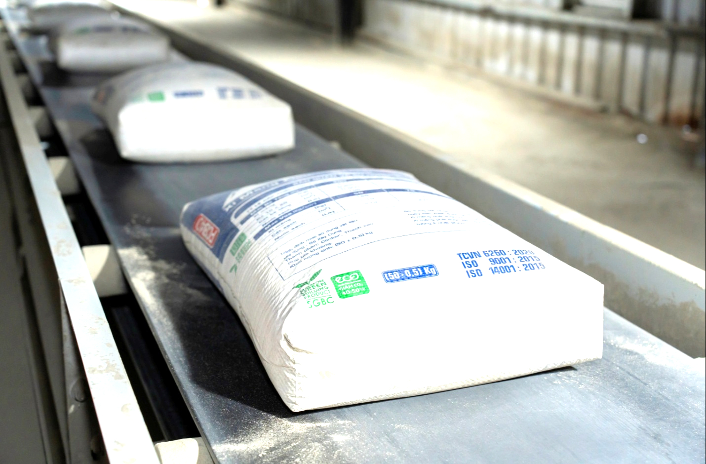 Bộ Xây dựng ban hành Thông tư quy định đặc điểm kinh tế - kỹ thuật của xi măng- Ảnh 1. Bộ Xây dựng vừa ban hành Thông tư số 62/2025/TT-BXD ngày 30/12/2025 quy định đặc điểm kinh tế - kỹ thuật của xi măng.