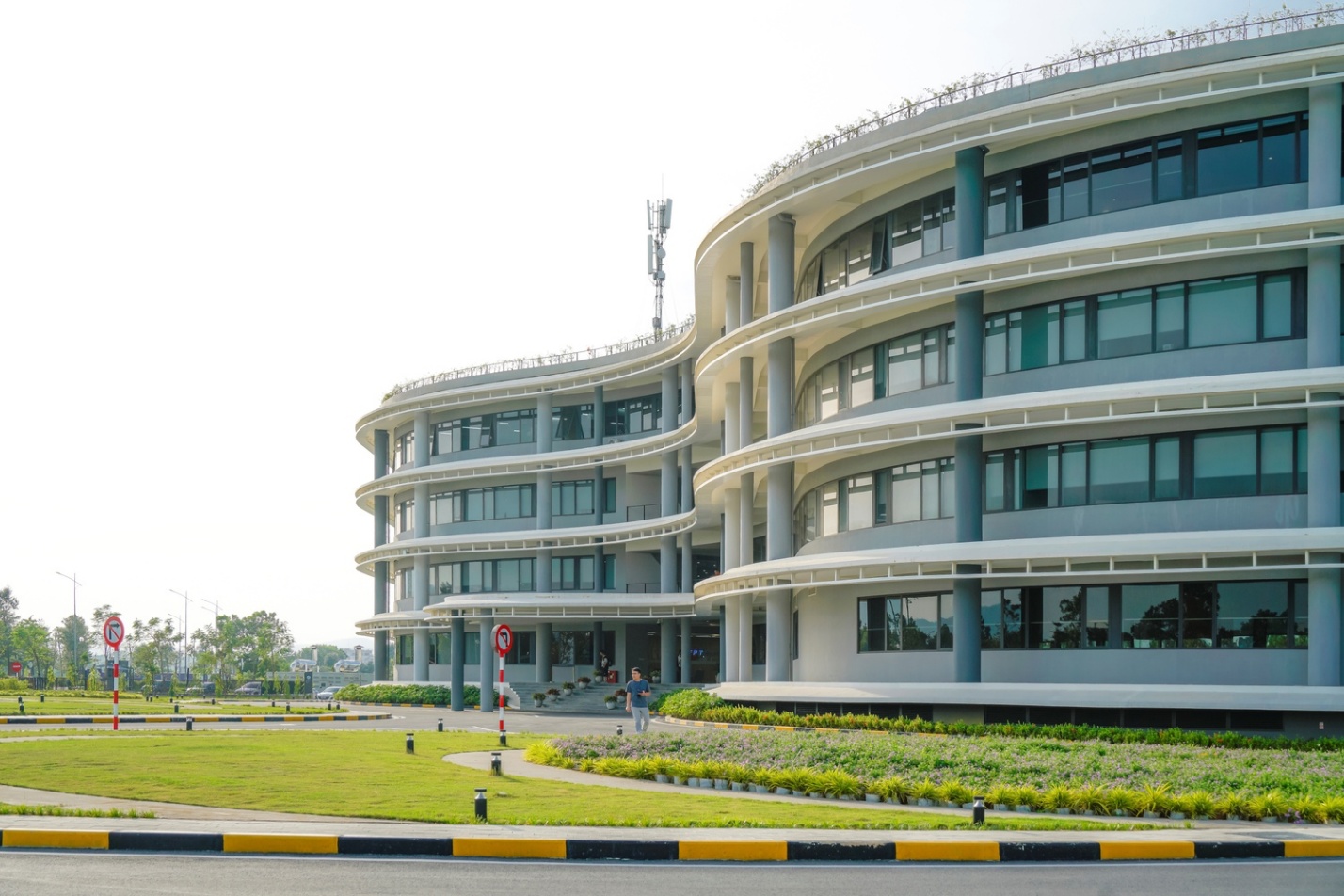 Dự &aacute;n &ldquo;l&agrave;ng V&ocirc; cực&rdquo; xanh như thế n&agrave;o?- Ảnh 4.