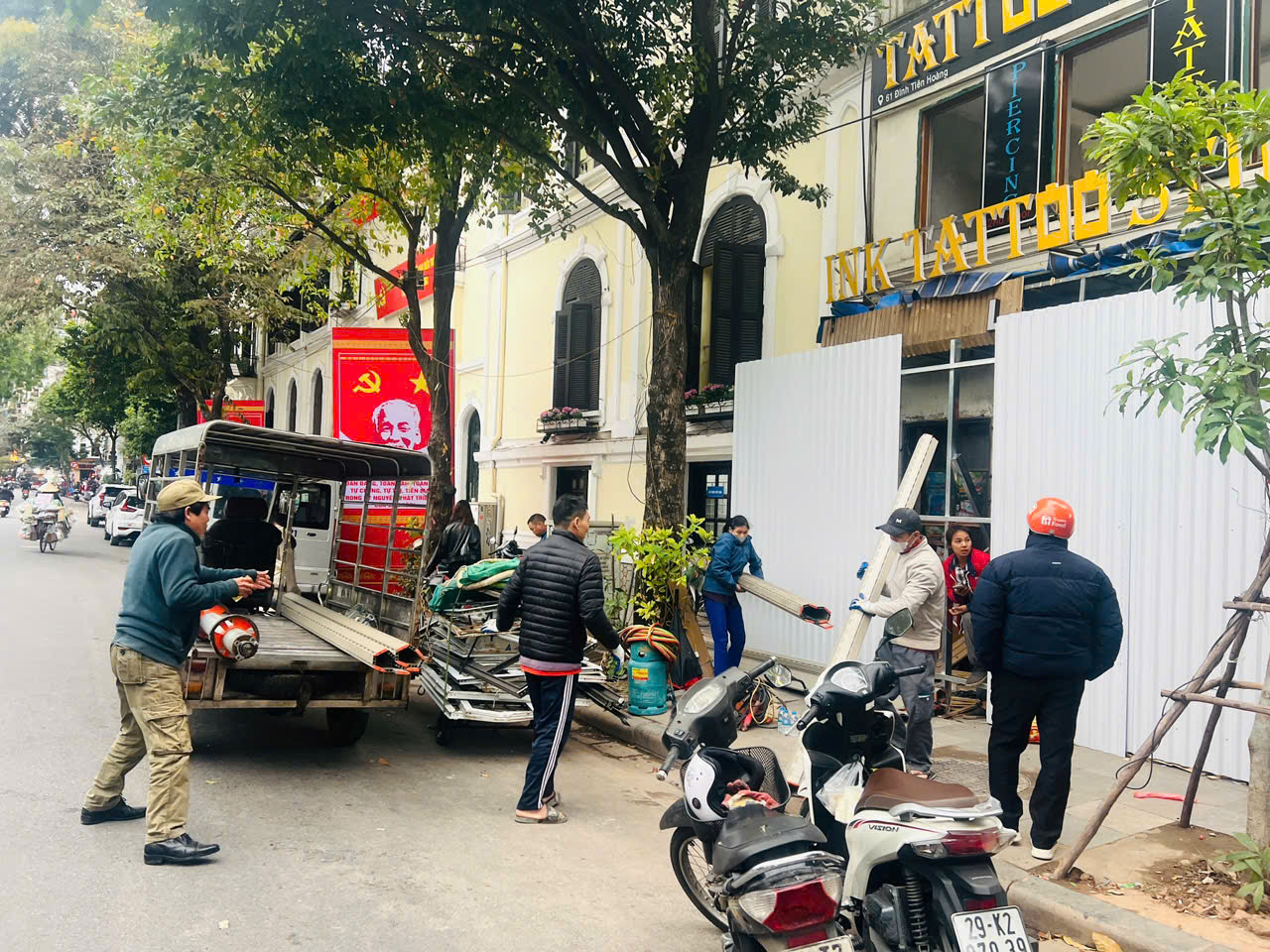 H&agrave; Nội: Người d&acirc;n hối hả di dời, b&agrave;n giao mặt bằng l&agrave;m quảng trường ph&iacute;a Đ&ocirc;ng hồ Ho&agrave;n Kiếm- Ảnh 19.
