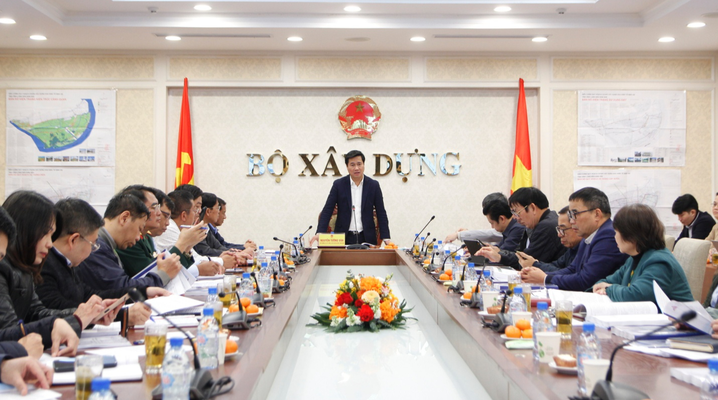 Thứ trưởng Nguyễn Tường Văn chủ tr&igrave; Hội nghị thẩm định điều chỉnh Quy hoạch chung x&acirc;y dựng khu kinh tế Định An (tỉnh Vĩnh Long) đến năm 2040.