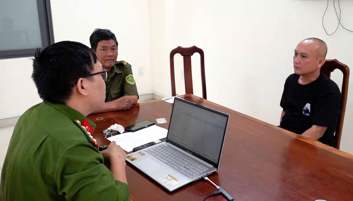 C&ocirc;ng an tỉnh Kh&aacute;nh H&ograve;a bắt giữ đối tượng truy n&atilde; đặc biệt- Ảnh 1.