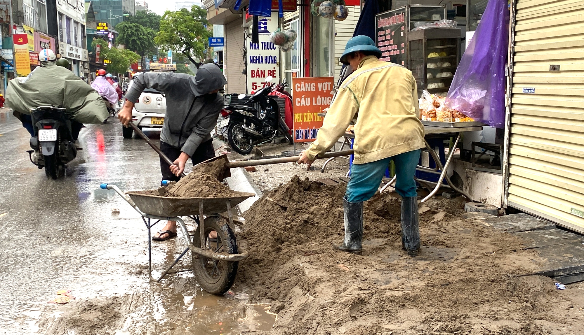 H&agrave; Nội tạm dừng thi c&ocirc;ng đ&agrave;o đường, vỉa h&egrave; từ 16 - 26/1 phục vụ Đại hội Đảng to&agrave;n quốc- Ảnh 1.