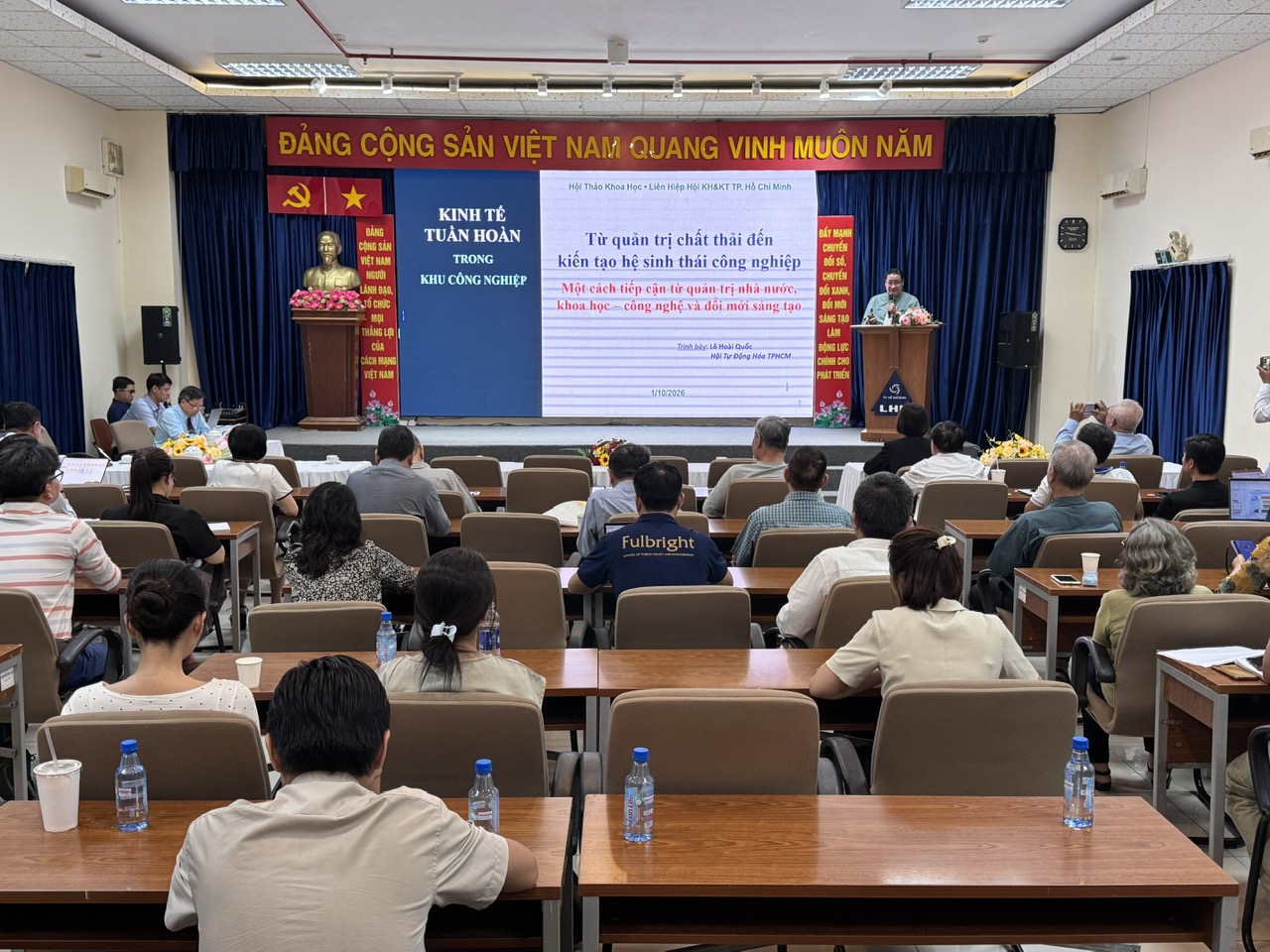 Khu c&ocirc;ng nghiệp tuần ho&agrave;n: Gỡ n&uacute;t thắt từ d&ograve;ng nước, dữ liệu đến vốn xanh- Ảnh 1.