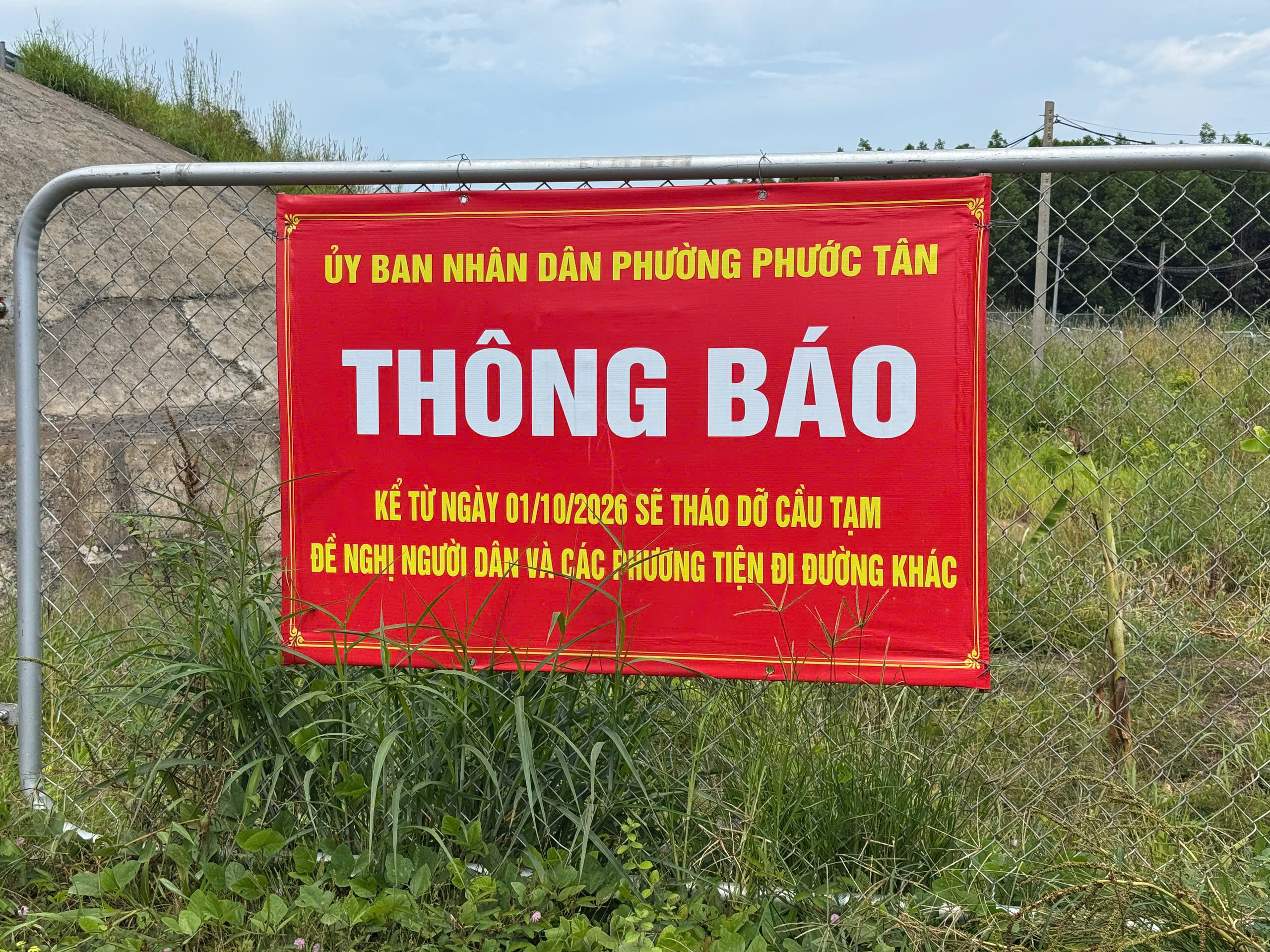 Thu hẹp l&agrave;n xe để khắc phục l&uacute;n, nứt mặt đường tr&ecirc;n cao tốc Bi&ecirc;n H&ograve;a - Vũng T&agrave;u- Ảnh 1.