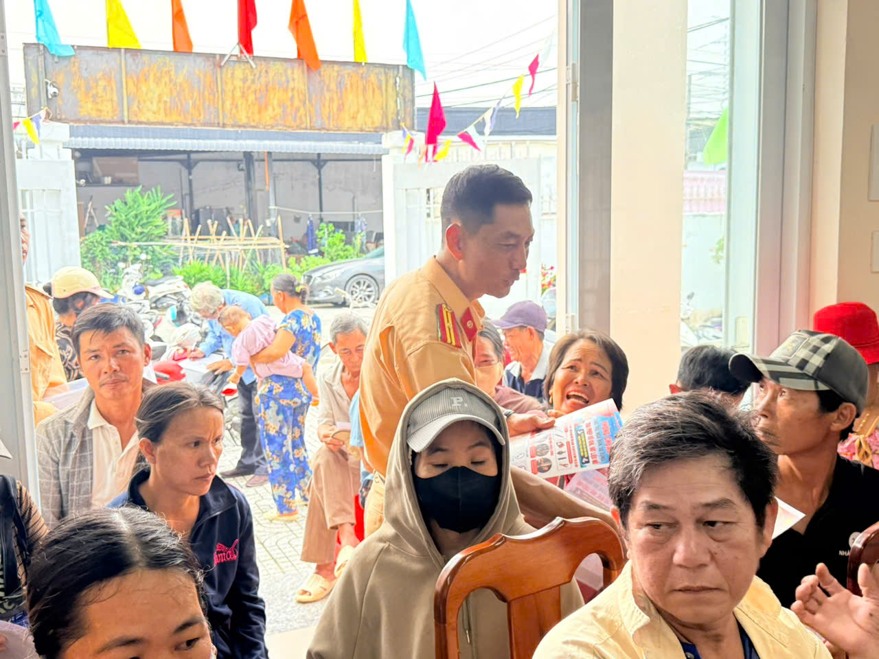 CSGT TP.HCM tăng cường bảo đảm an to&agrave;n giao th&ocirc;ng đường thủy - Ảnh 1.