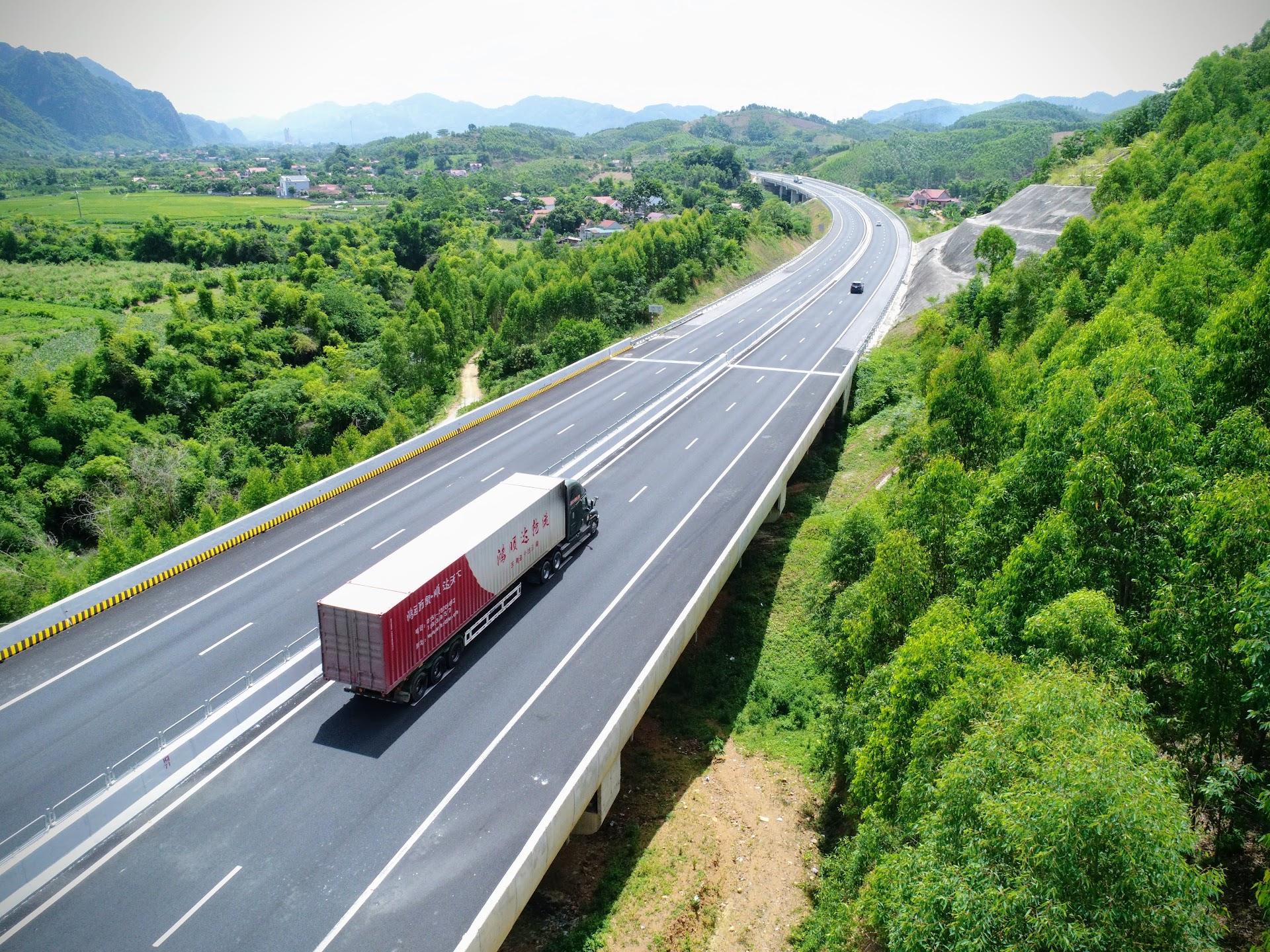 Đề xuất siết quản l&yacute; xe được miễn, giảm ph&iacute; BOT tr&ecirc;n cao tốc Bắc Giang - Lạng Sơn - Ảnh 1.