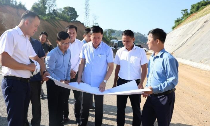 B&agrave;n giao to&agrave;n bộ mặt bằng cao tốc Hữu Nghị - Chi Lăng trước ng&agrave;y 31/10- Ảnh 3.
