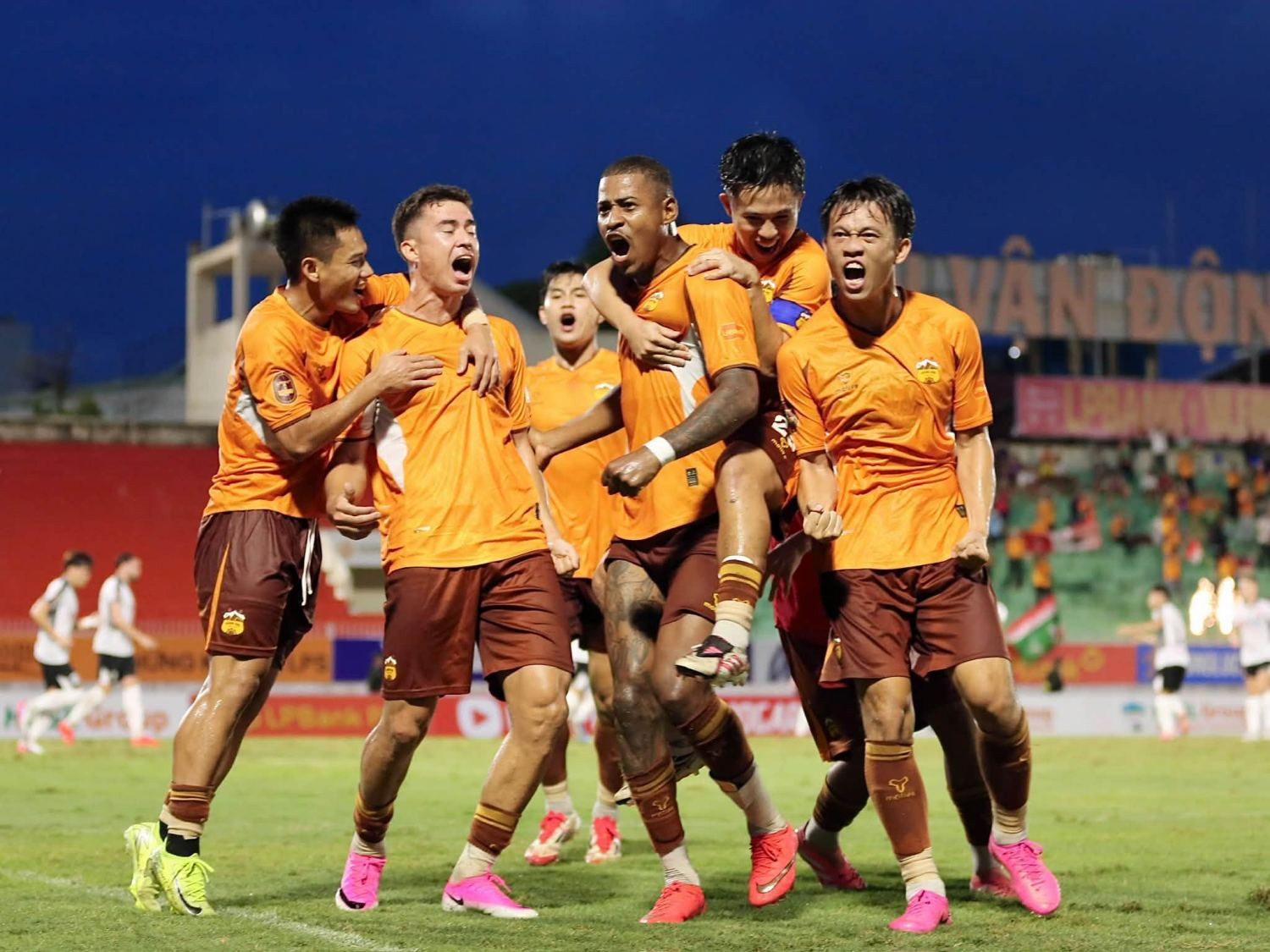 V-League: HAGL thắng đậm SHB Đ&agrave; Nẵng- Ảnh 2.