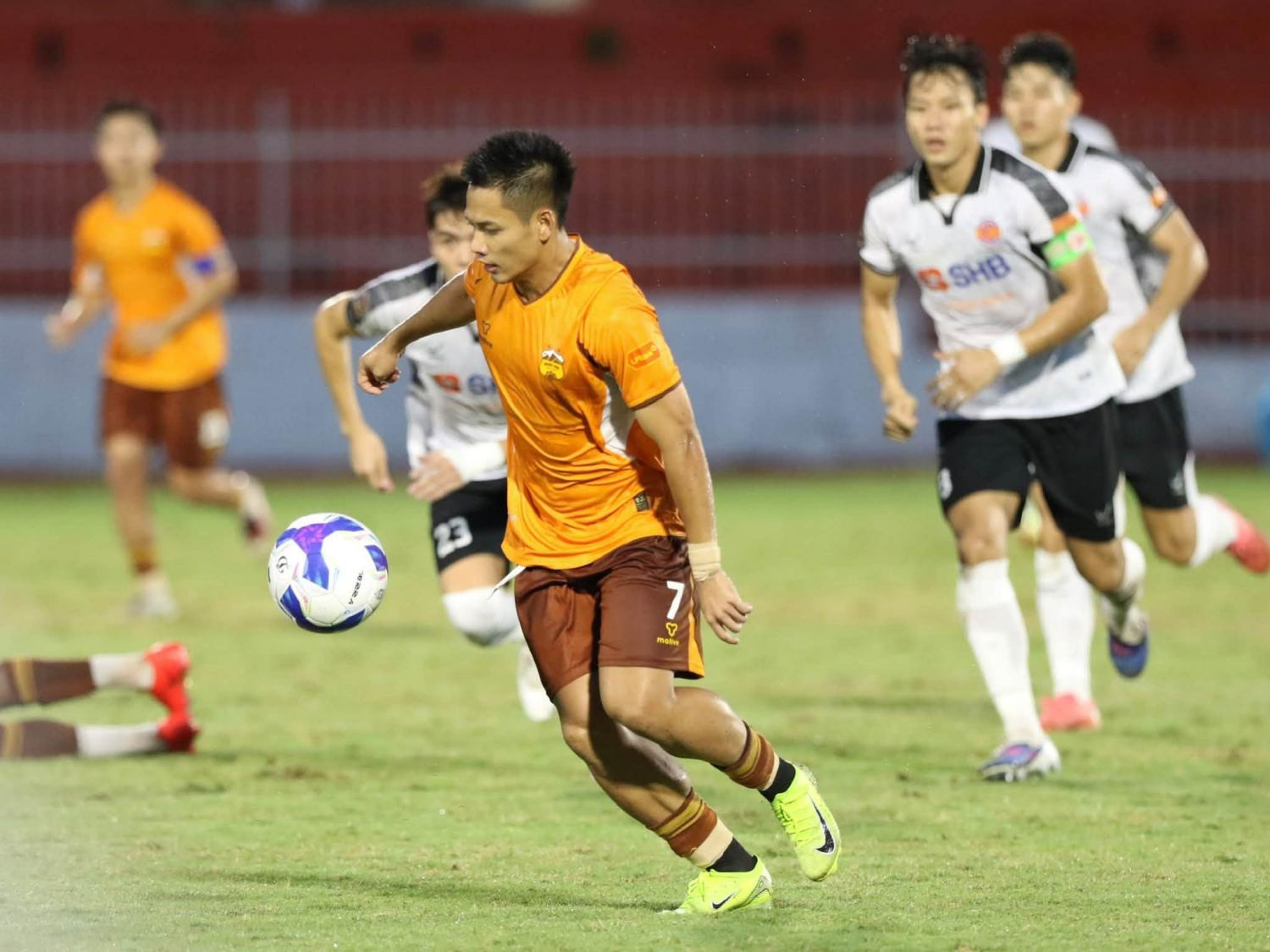 V-League: HAGL thắng đậm SHB Đ&agrave; Nẵng- Ảnh 1.