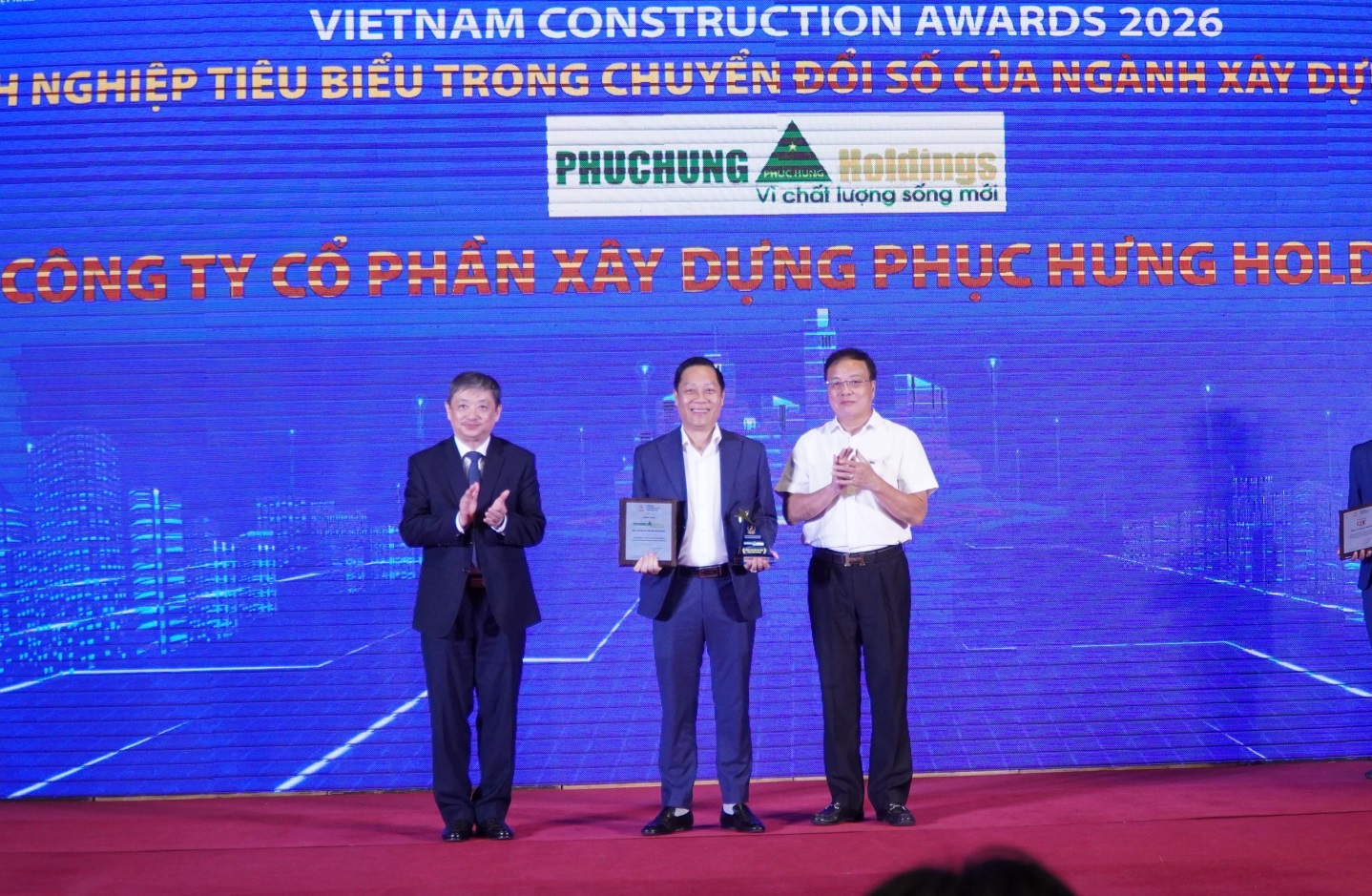Phục Hưng Holdings được vinh danh tại Vietnam Construction Awards 2026- Ảnh 1.