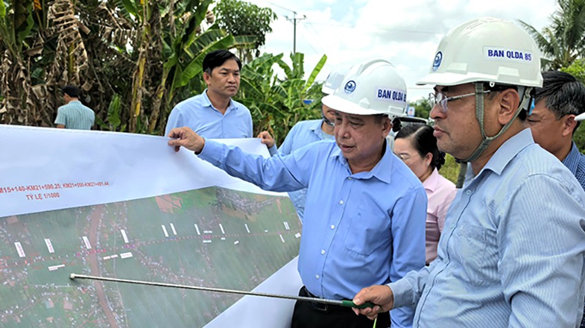 Cần Thơ đẩy nhanh mặt bằng tuyến nối cầu Đại Ng&atilde;i- Ảnh 1.