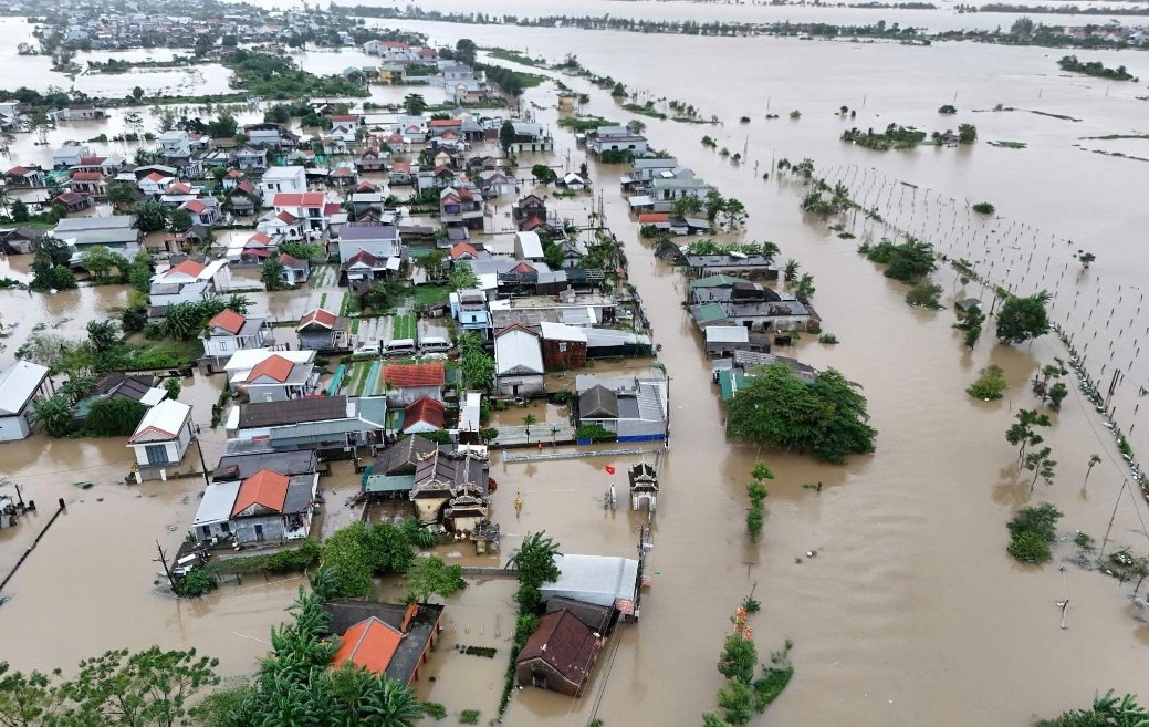 Huế: Chủ động c&aacute;c kịch bản ph&ograve;ng ngừa, ứng ph&oacute; thi&ecirc;n tai cực đoan- Ảnh 1.