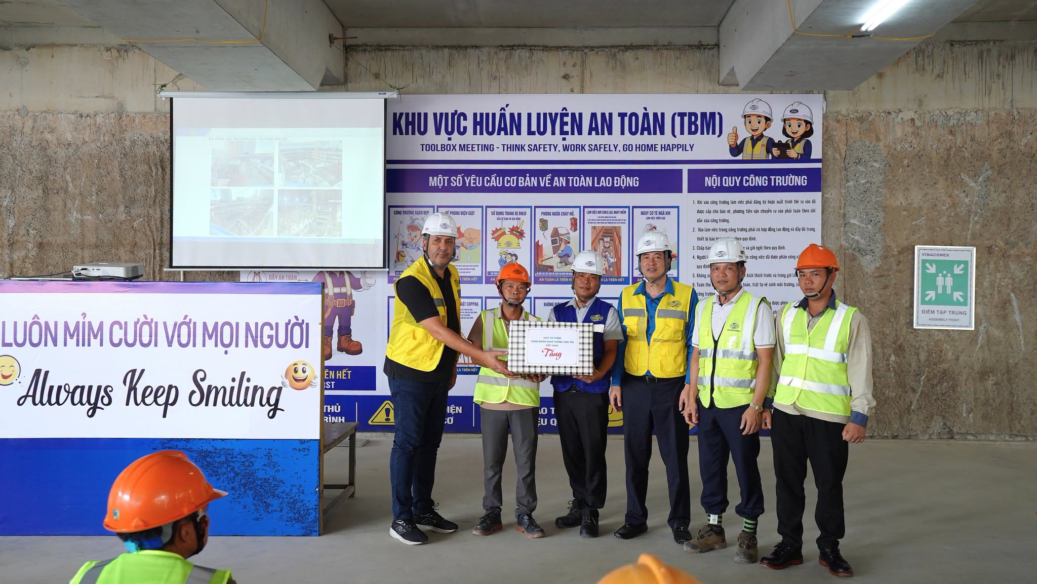 C&ocirc;ng đo&agrave;n X&acirc;y dựng Việt Nam n&acirc;ng cao nhận thức về giảm ph&aacute;t thải, chuyển đổi xanh v&agrave; ph&aacute;t  - Ảnh 2.