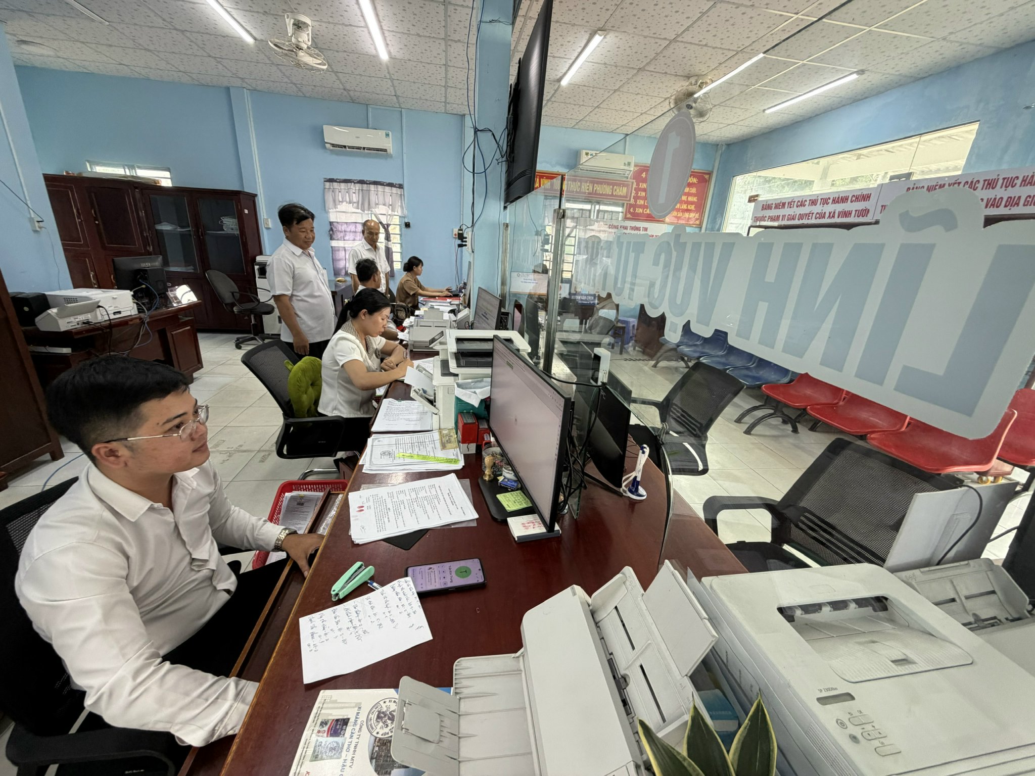 Cần Thơ gỡ điểm nghẽn chuyển đổi số- Ảnh 2.
