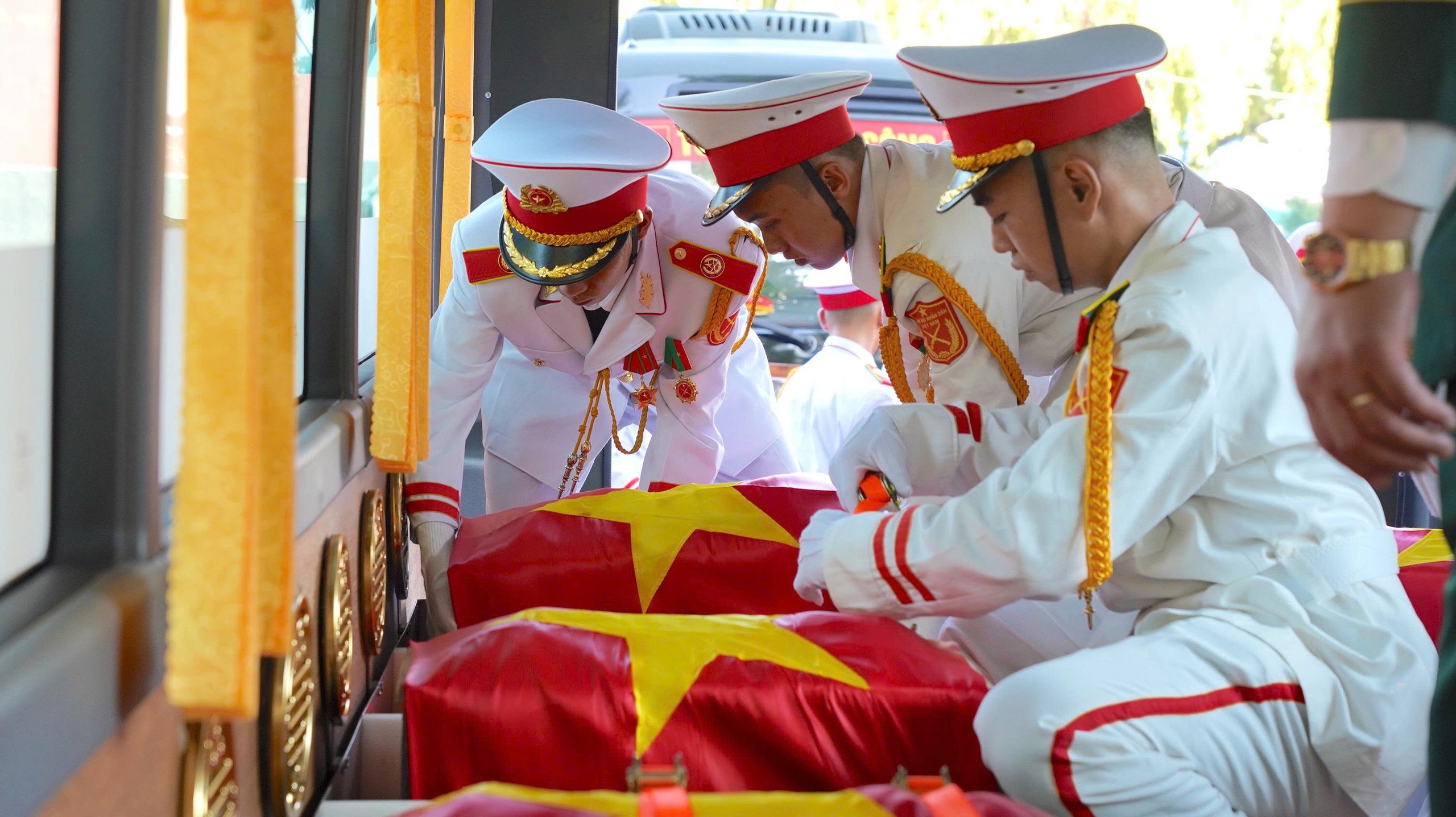 TP.HCM tổng duyệt lễ truy điệu, an t&aacute;ng 731 h&agrave;i cốt liệt sĩ - Ảnh 12.