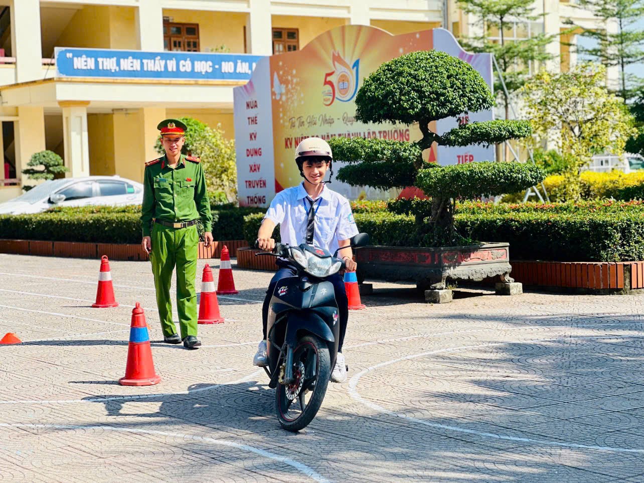 Hải Ph&ograve;ng: Đ&agrave;o tạo kỹ năng l&aacute;i xe an to&agrave;n cho hơn 150.000 học sinh v&agrave; người d&acirc;n- Ảnh 2.